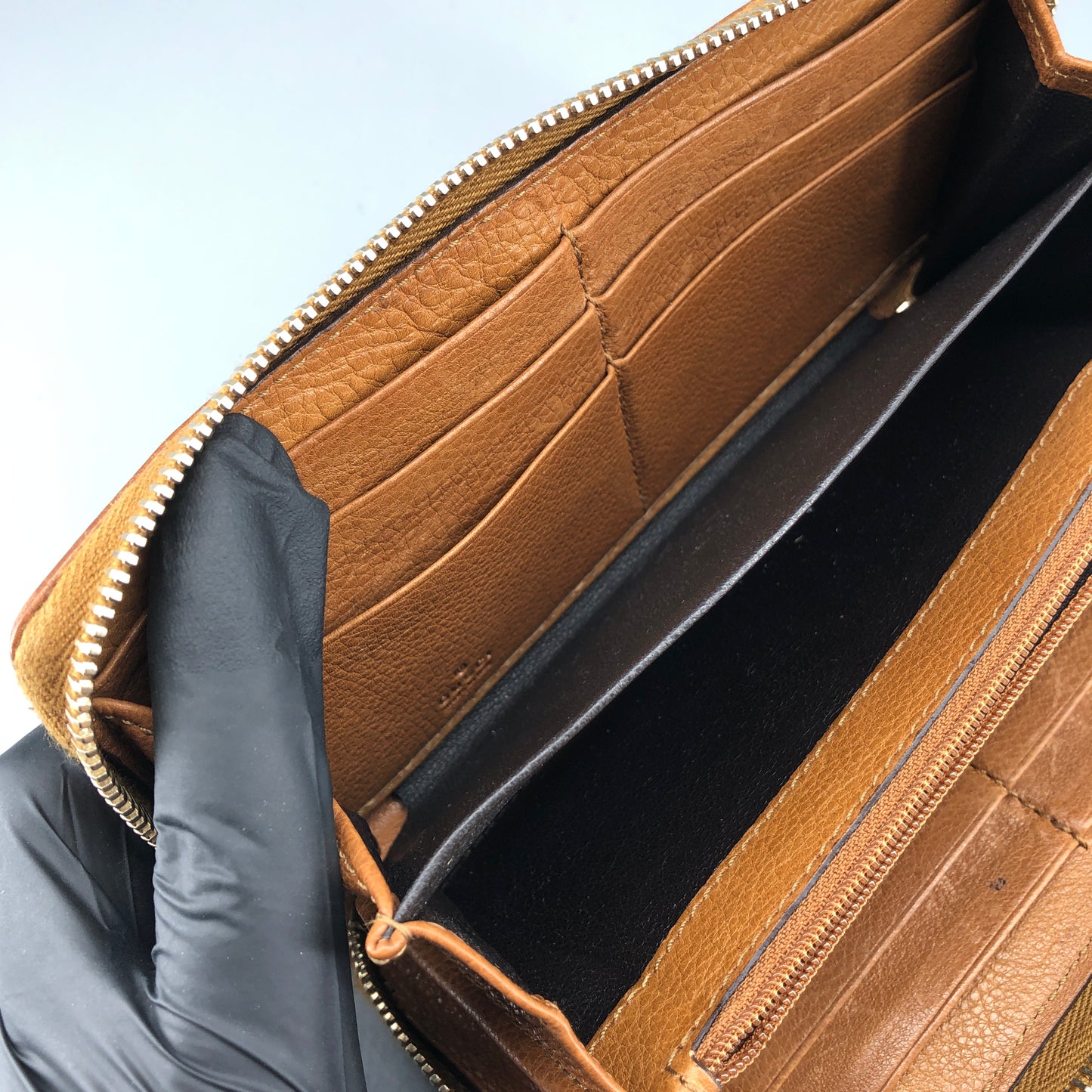 Gucci GG Supreme Zip Around Long Wallet Beige/Caramel