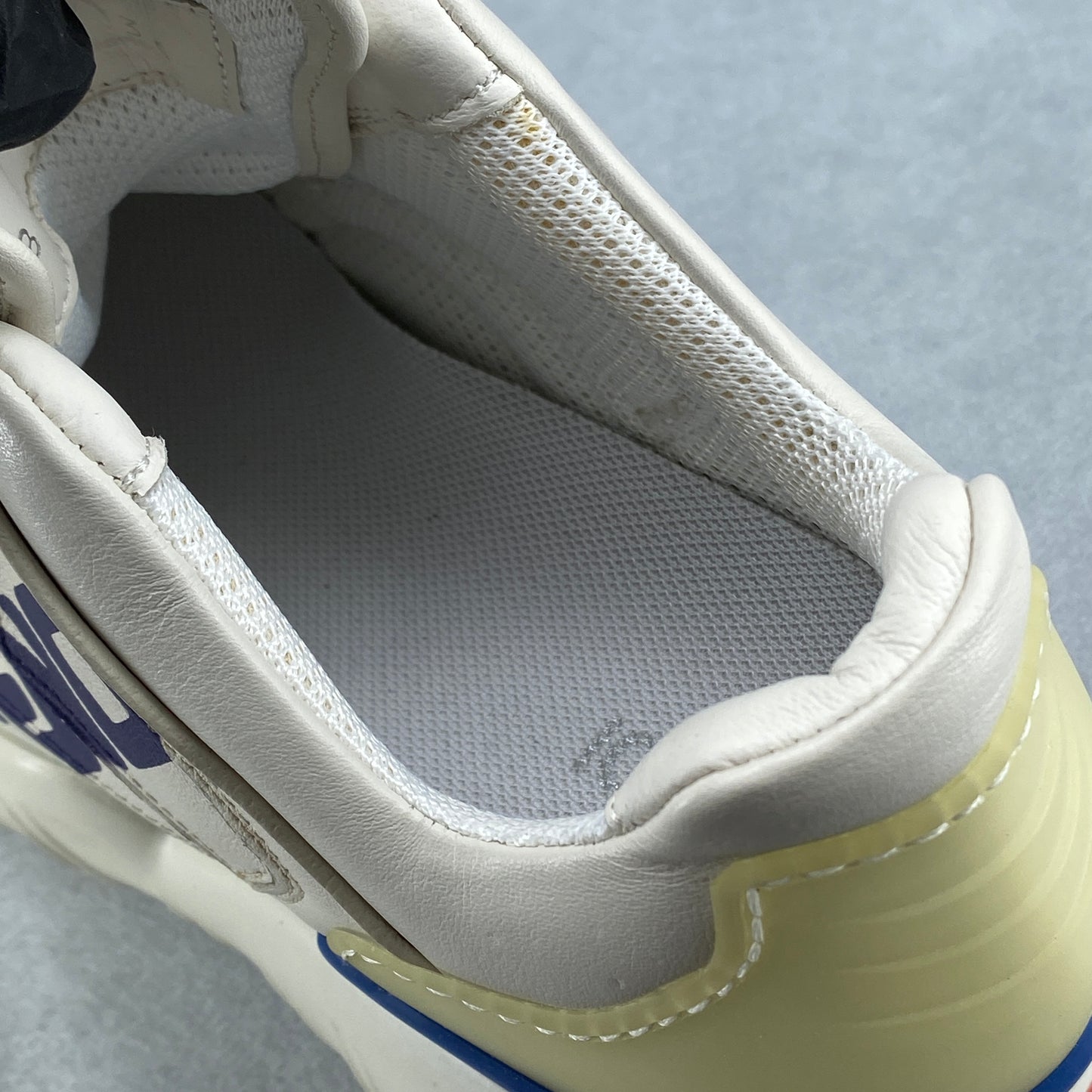 FENDI Women‘s Sneakers Size 36 Cream Blue Pink
