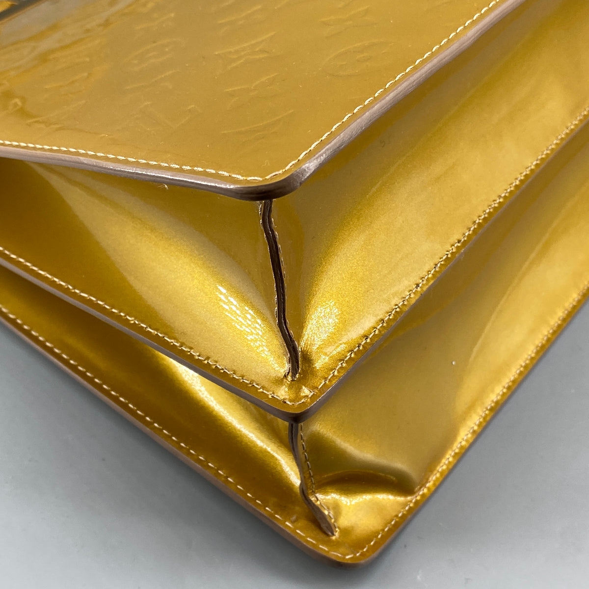 Louis Vuitton Monogram Vernis Deesse Gold Handbag