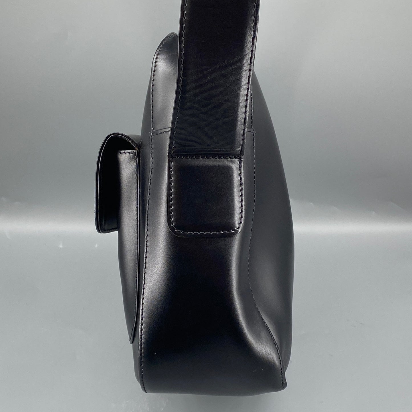 Yves Saint Laurent Black Smooth Leather Square Flap Shoulder Camera Bag