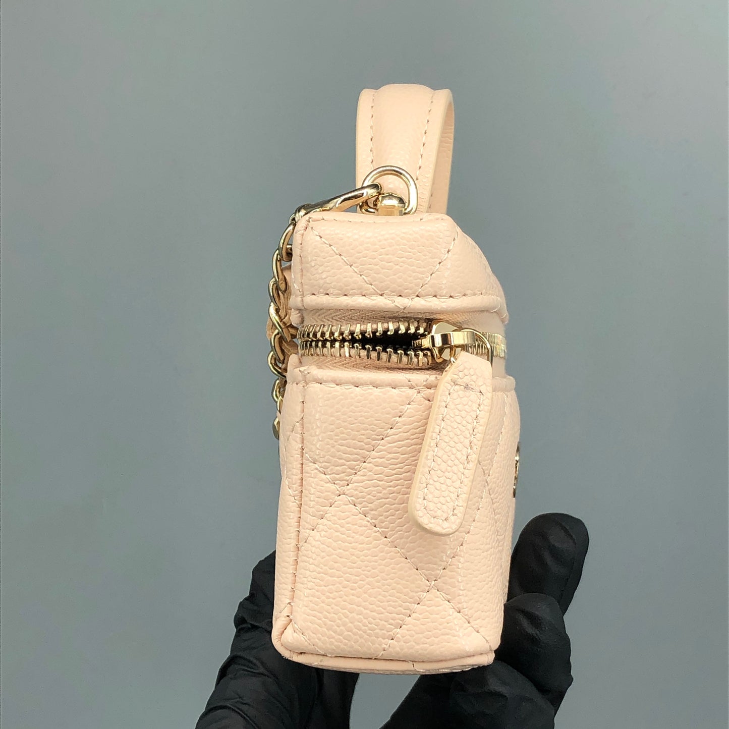 Chanel Caviar Quilted Top Handle Slim Vanity With Chain Beige/Nude
