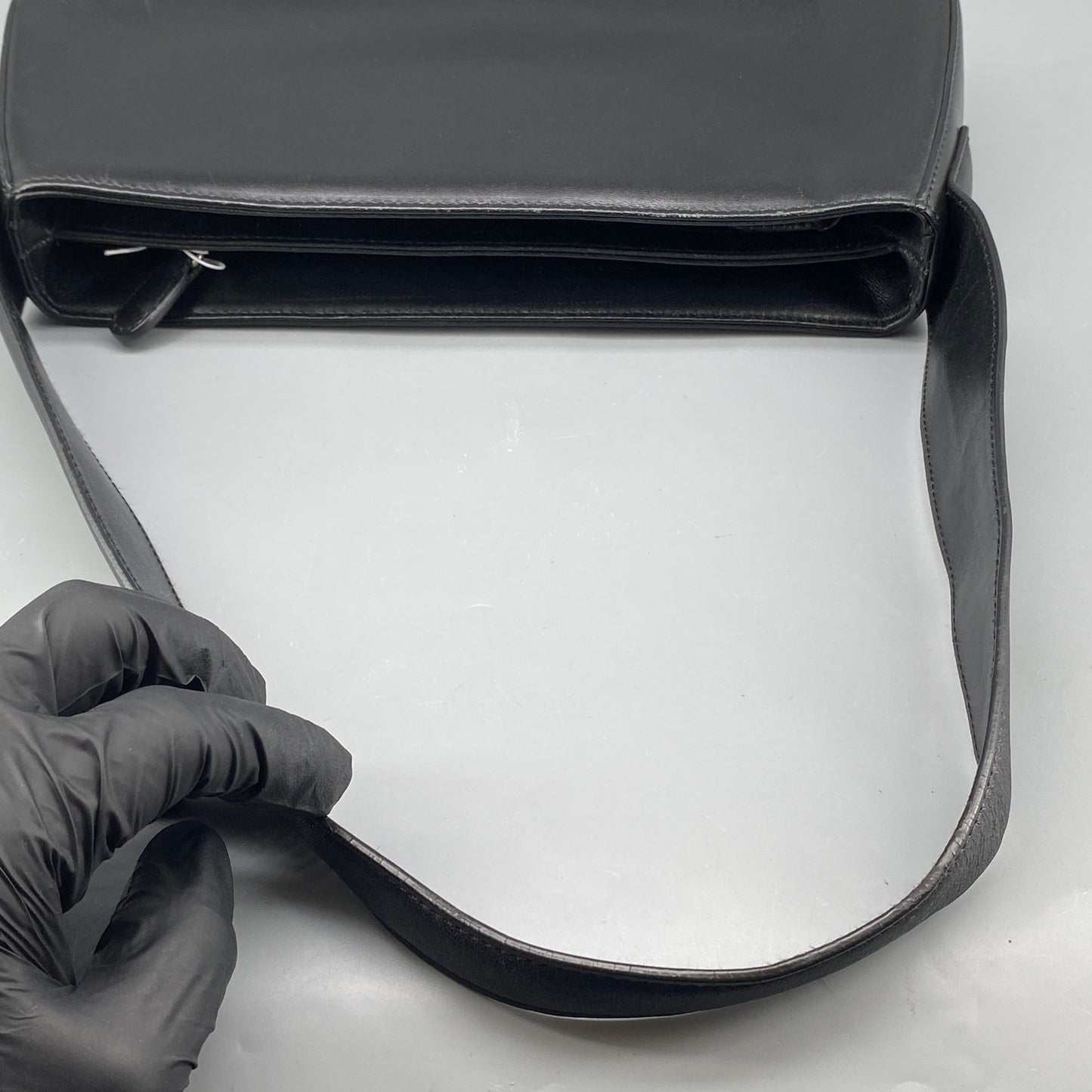 Giovanni Valentino Black Smooth Leather Logo Shoulder Bag