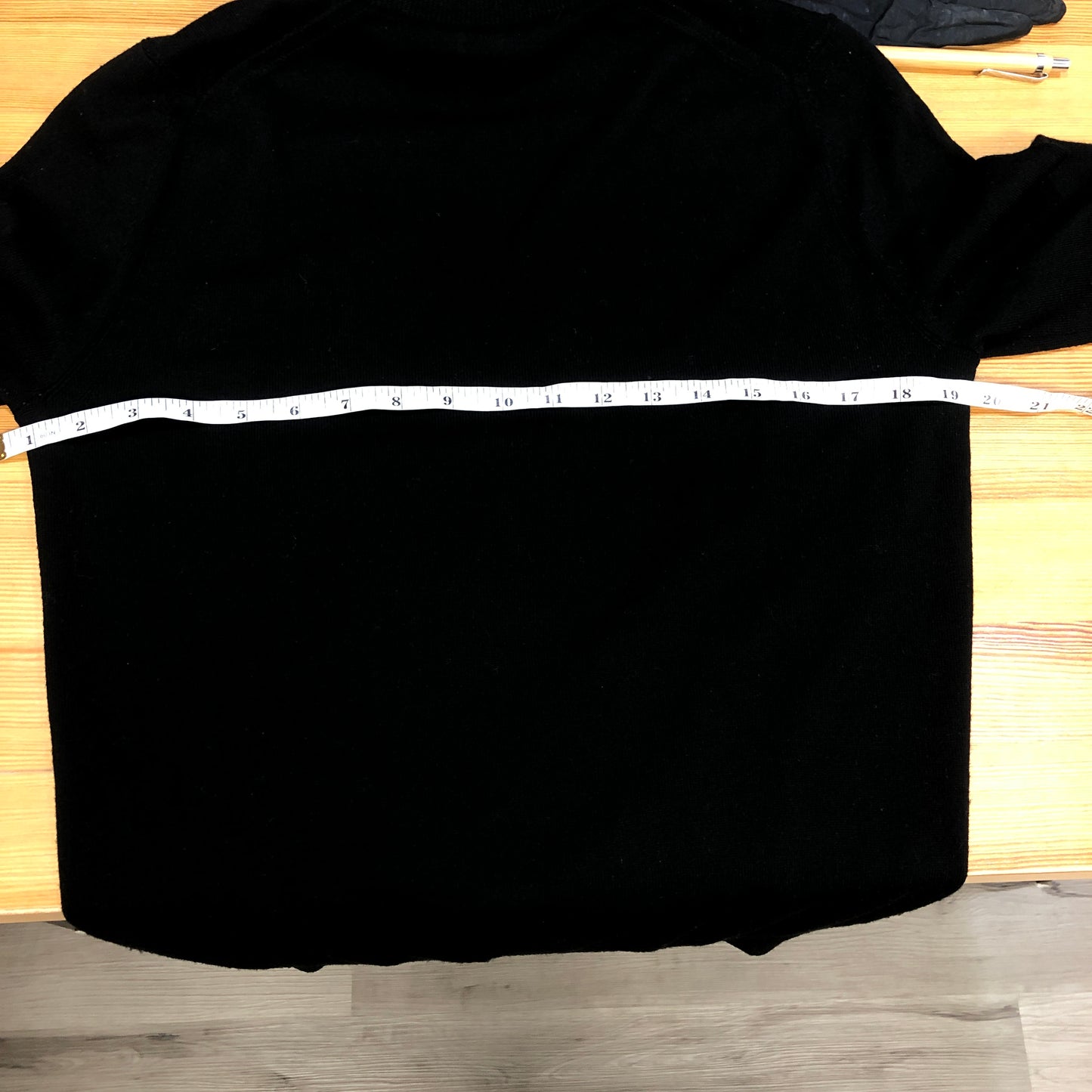 Burberry Brit Crew Neck Wool Knit Sweater Size M Black P2P 19.5-22 Inches