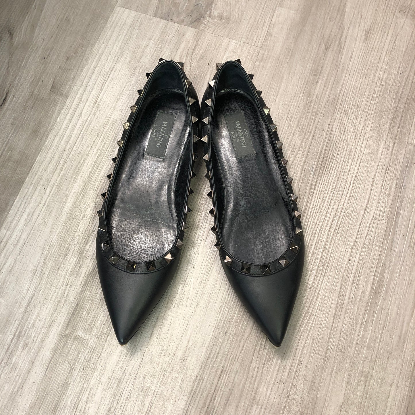 Valentino Rockstud Black Leather Pointed Toe Flat Shoes Size 37.5