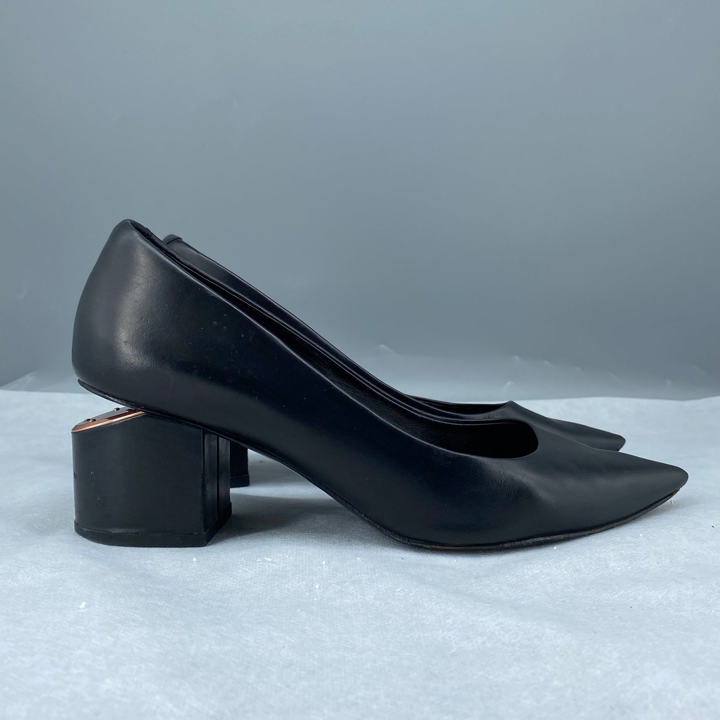 Alexander Women‘s Wang Block Heel Pumps Size 36 Black