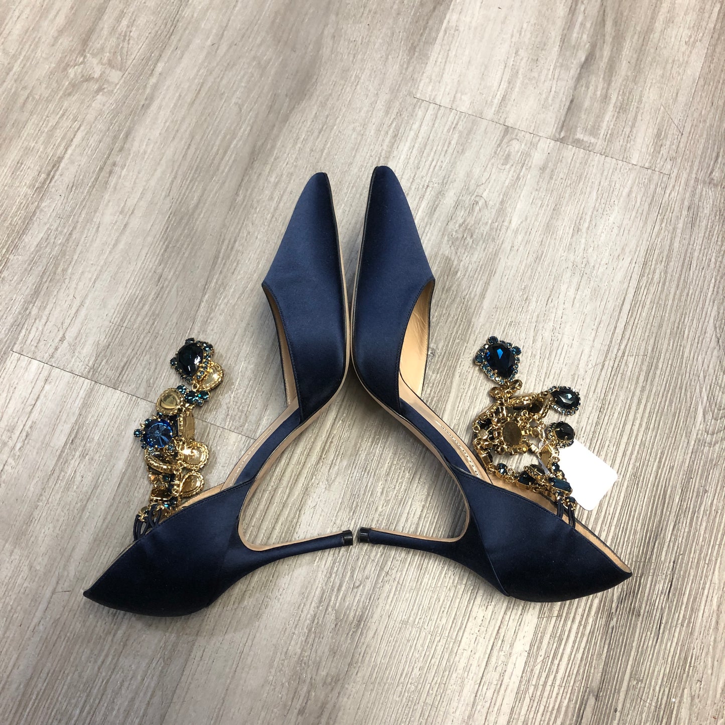 Manolo Blahnik Women's Satin Crystal Pointed Toe Stiletto Pumps Shoes 37.5 Dark Navy Blue