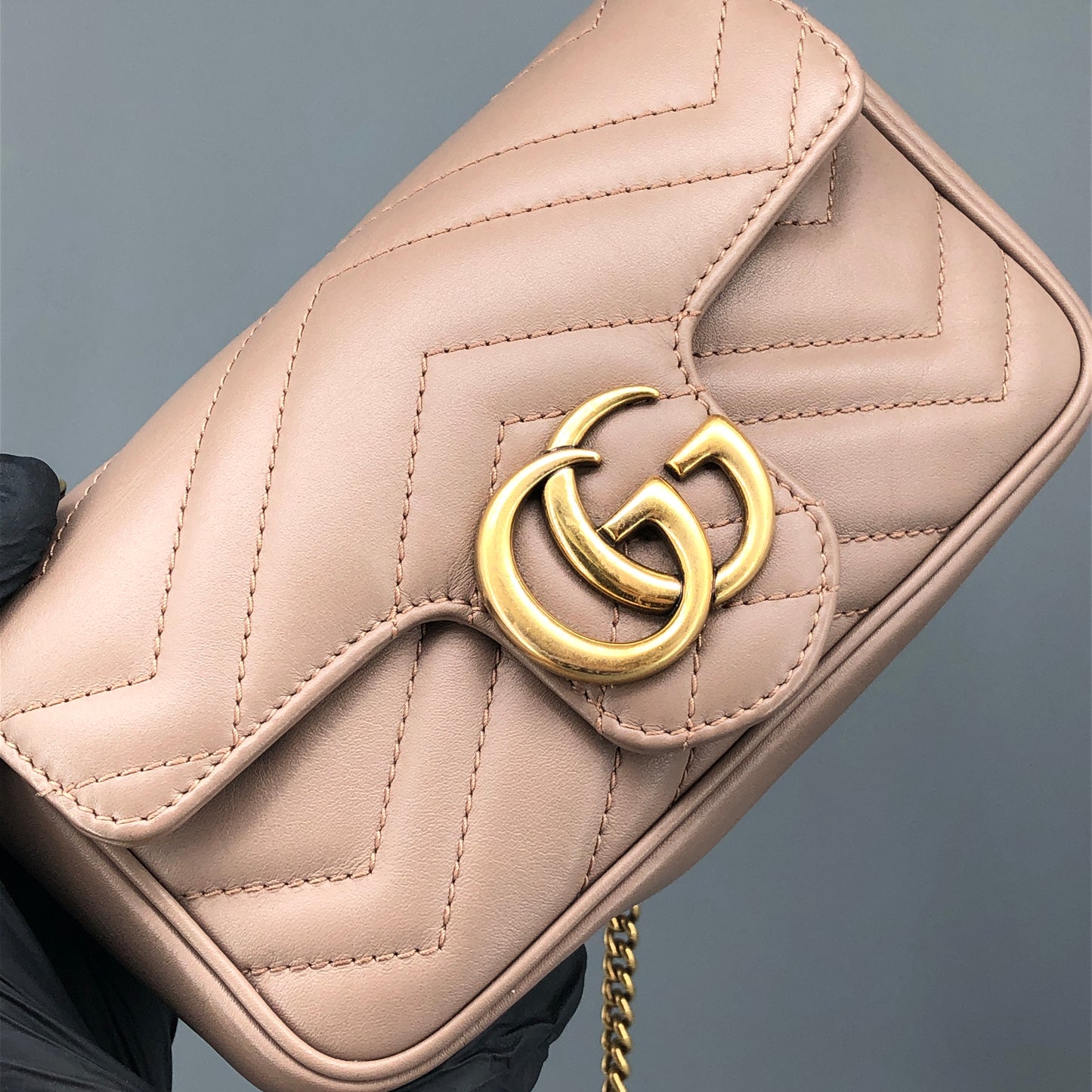Gucci GG Marmont Mini Quilted Chain Shoulder Bag Dusty Pink