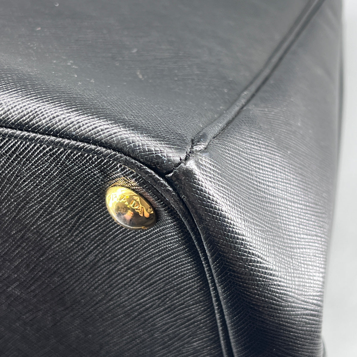 Prada Black Saffiano leather Tote Handbag