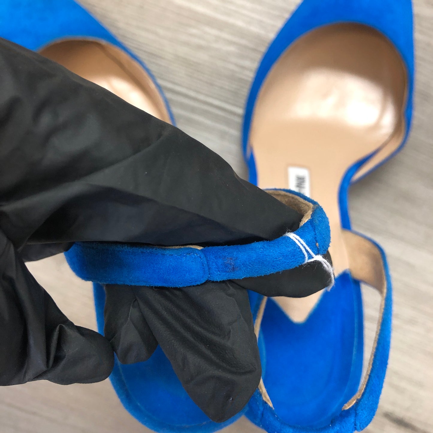 Manolo Blahnik Women's Suede Back Strap Pointed Toe Stiletto Pumps Shoes 35.5 Bright Blue