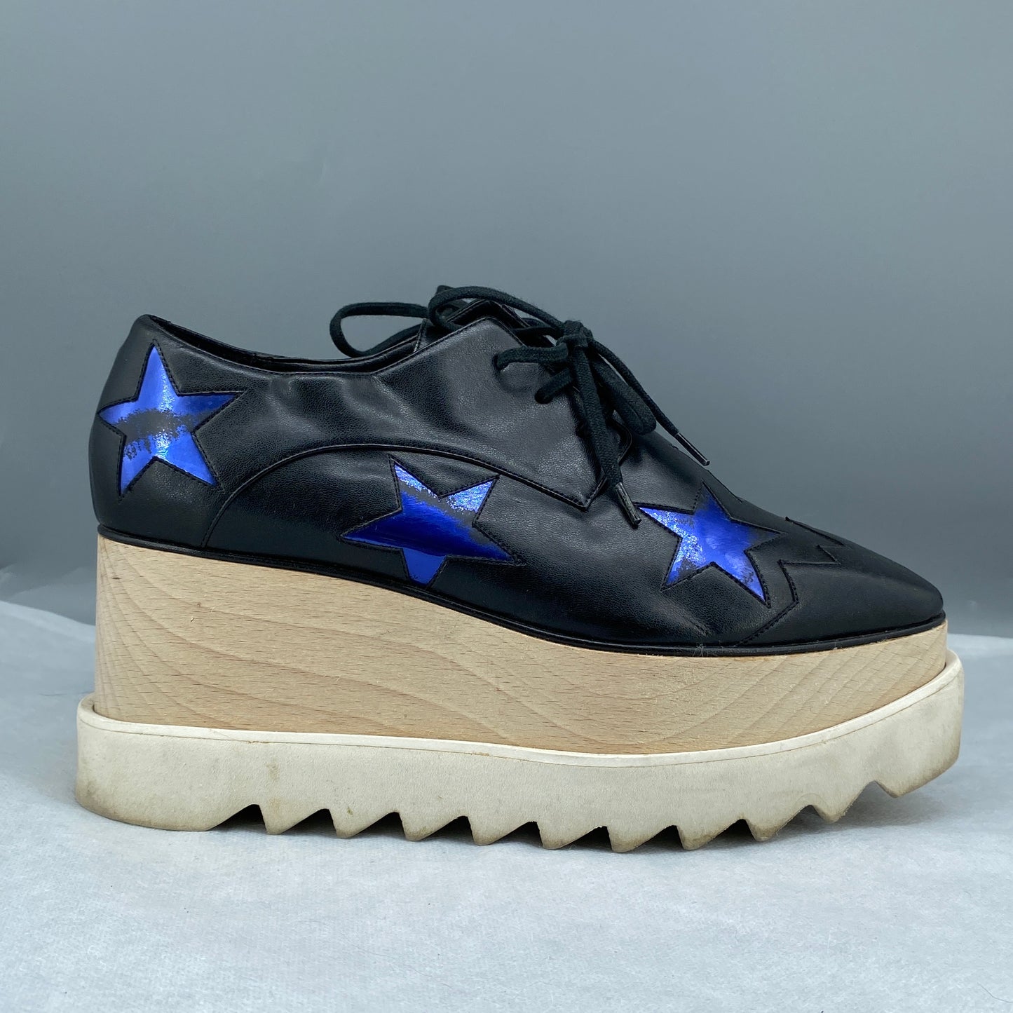 Stella McCartney Women's  Black Eco Leather Blue Star Appliqué Lace-Up Serrated Platform Brogues Size 36.5