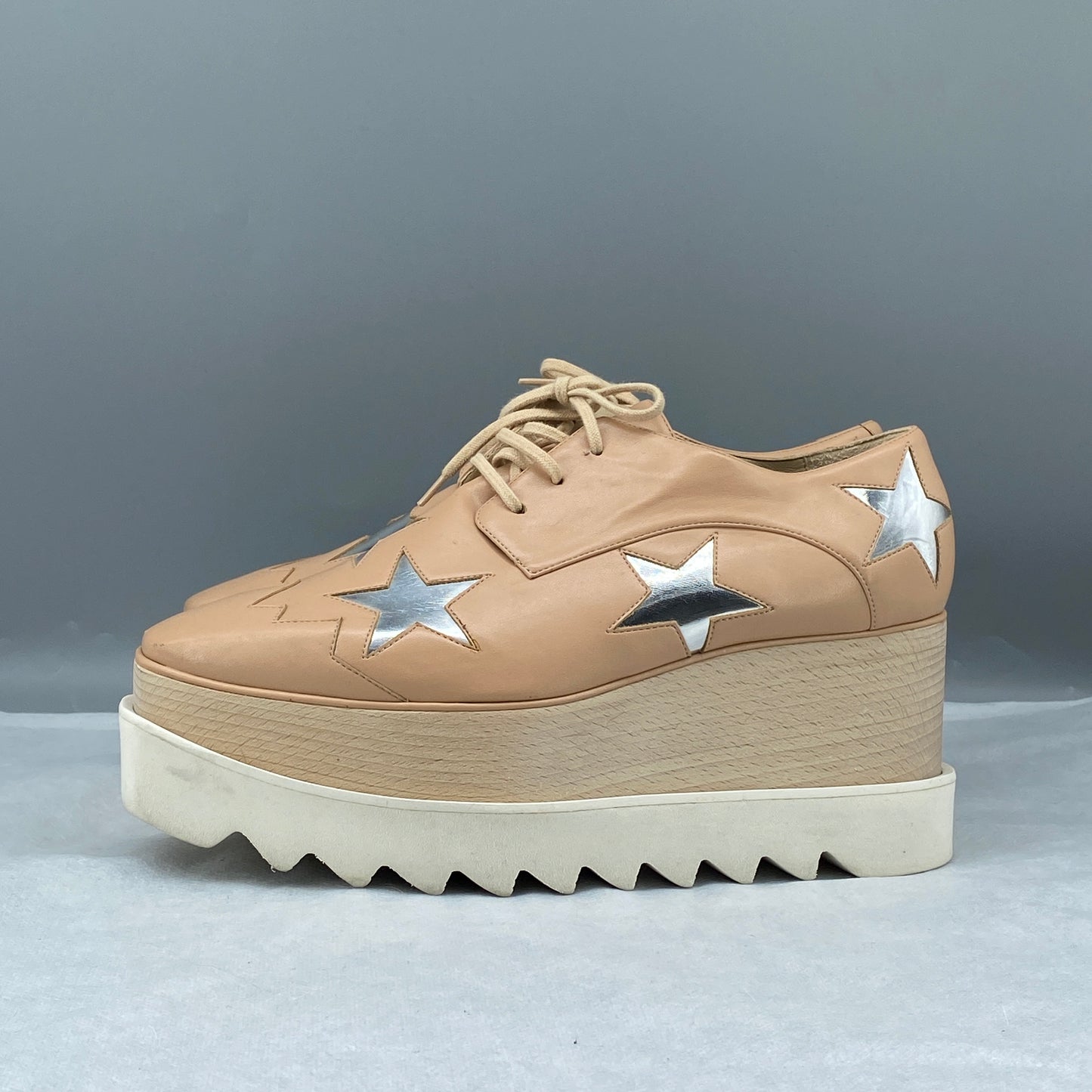 Stella McCartney Women's Nude Faux Leather Star Patch Lace-Up Platform Brogues Size 36.5