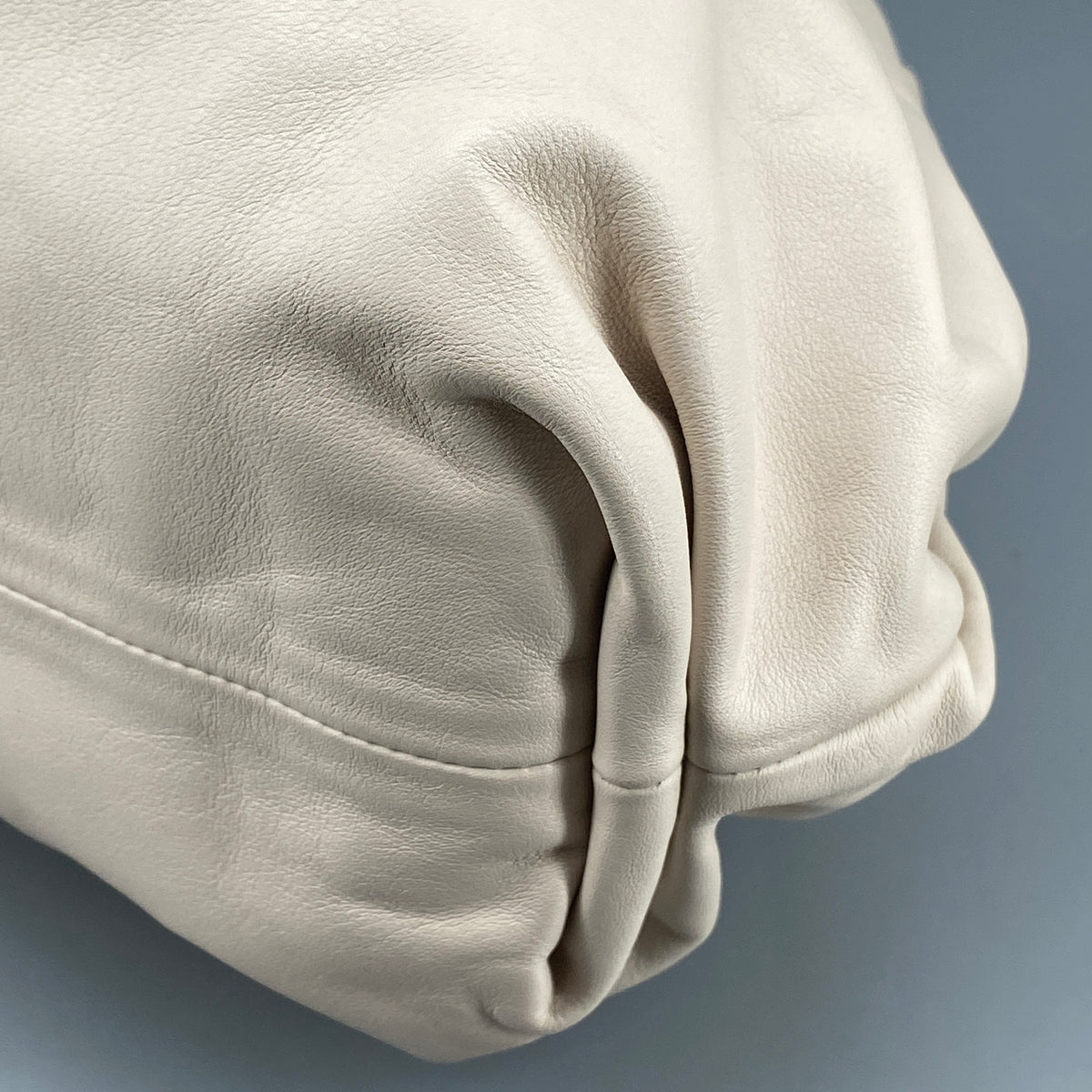 Bottega Veneta Pouch Bag Cream Leather