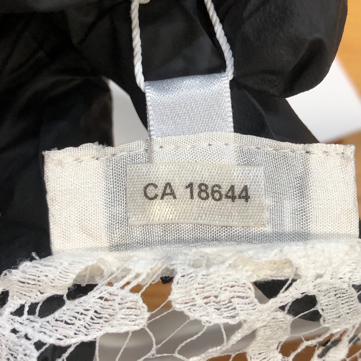 Chanel Lace CC Logo Cropped Long Sleeve Top Size 36 White & Black