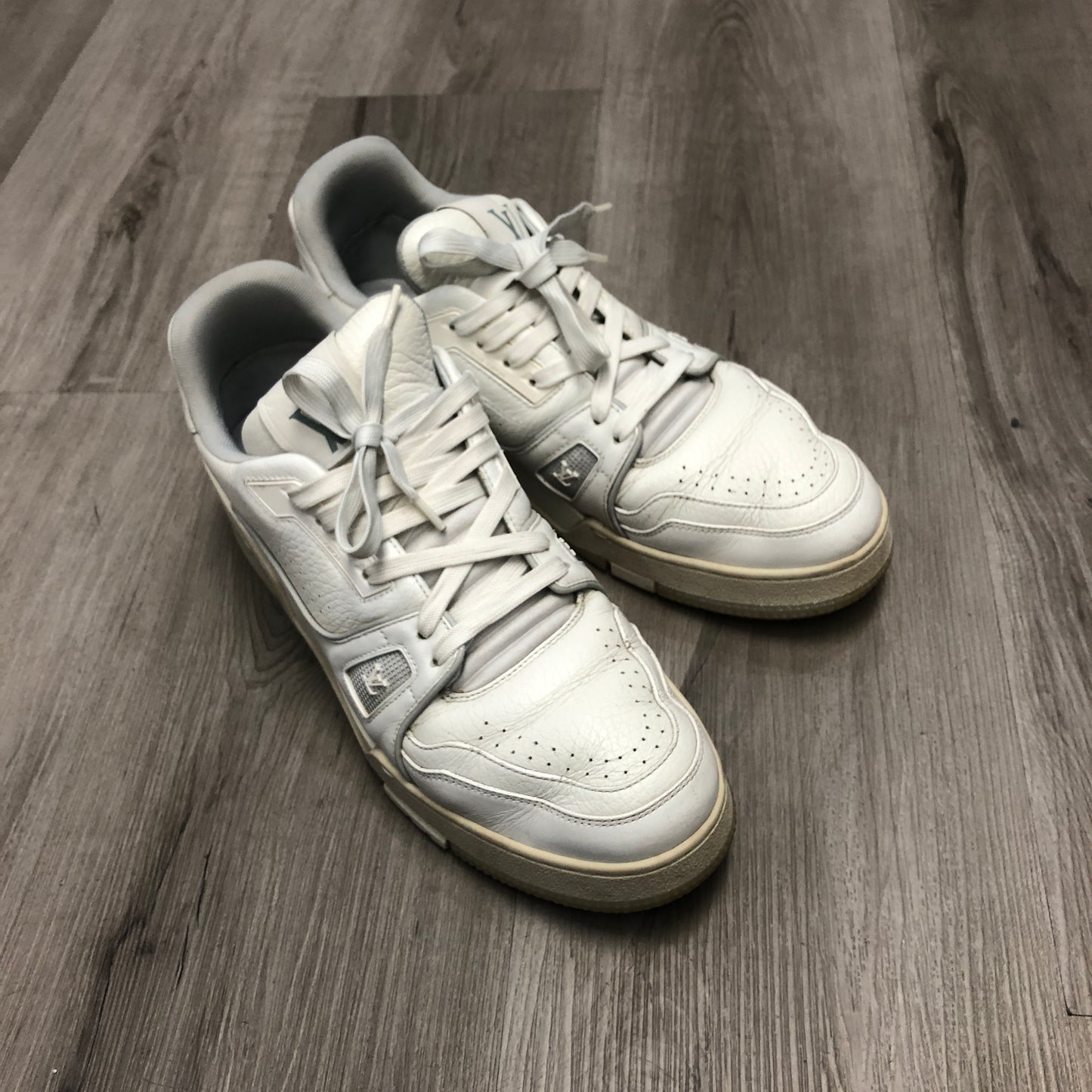 Louis Vuitton Men's White Low-Top Sneakers Size 7
