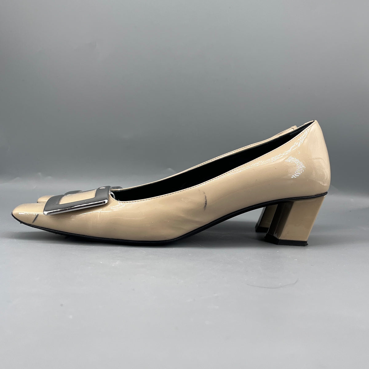 Roger Vivier Women Belle Vivier Square Buckle Pumps size 36