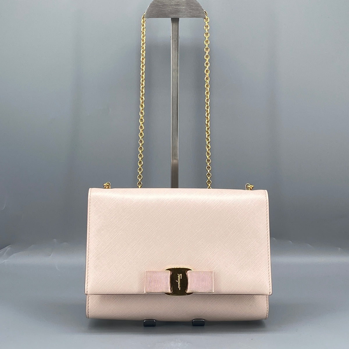 Salvatore Ferragamo Vara Bow Chain Shoulder Bag Blush Pink