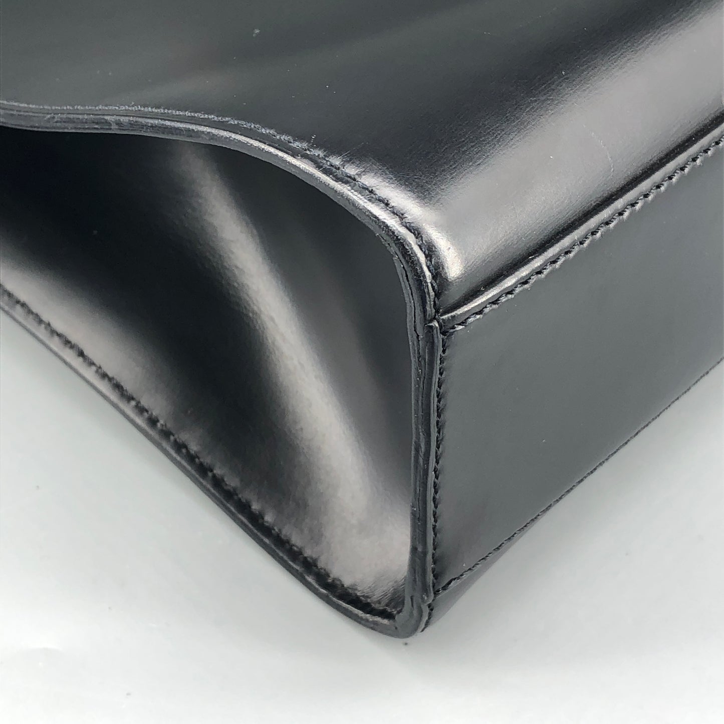 Cartier Black Smooth Leather Vertical Shoulder Tote Bag