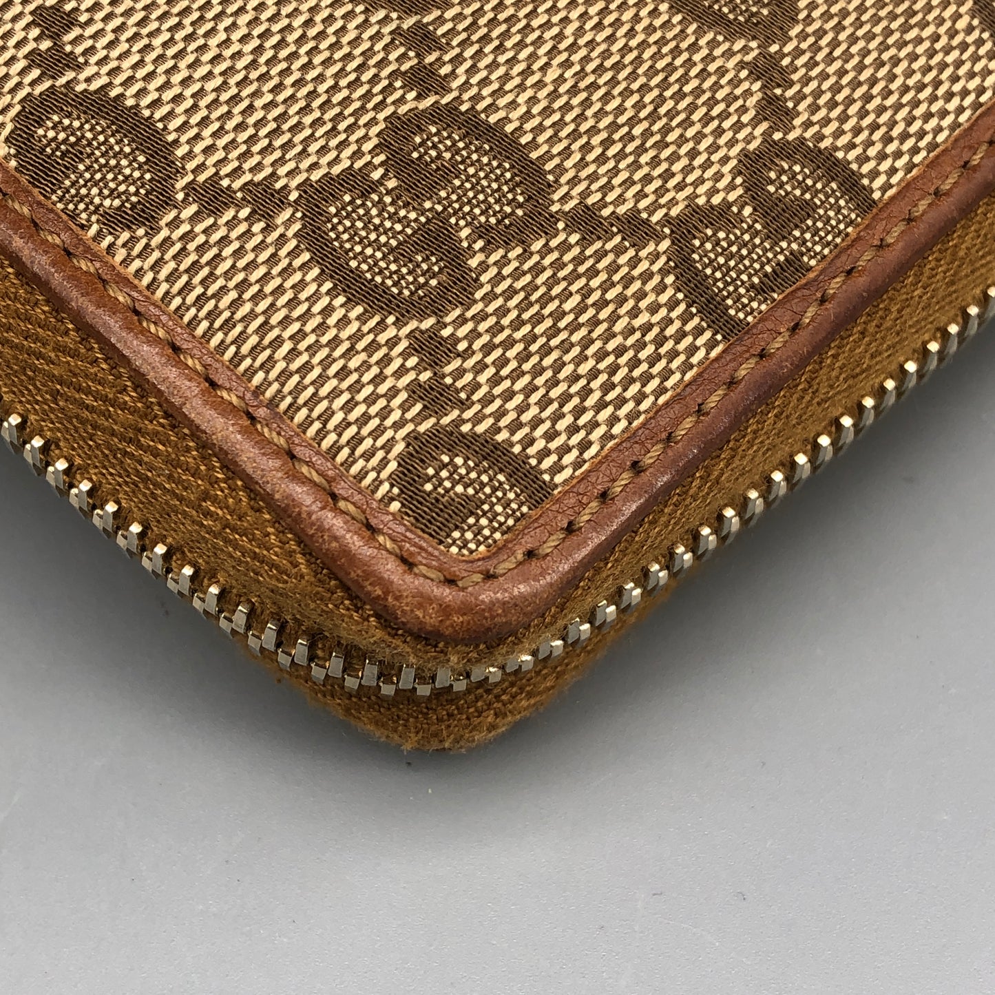 Gucci GG Supreme Zip Around Long Wallet Beige/Caramel