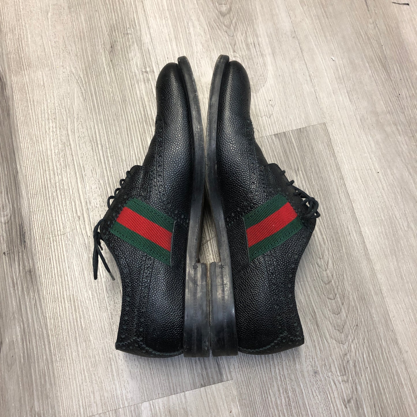 Gucci Men's Black Leather Brogue Dress Shoes with Web Detail Size 9