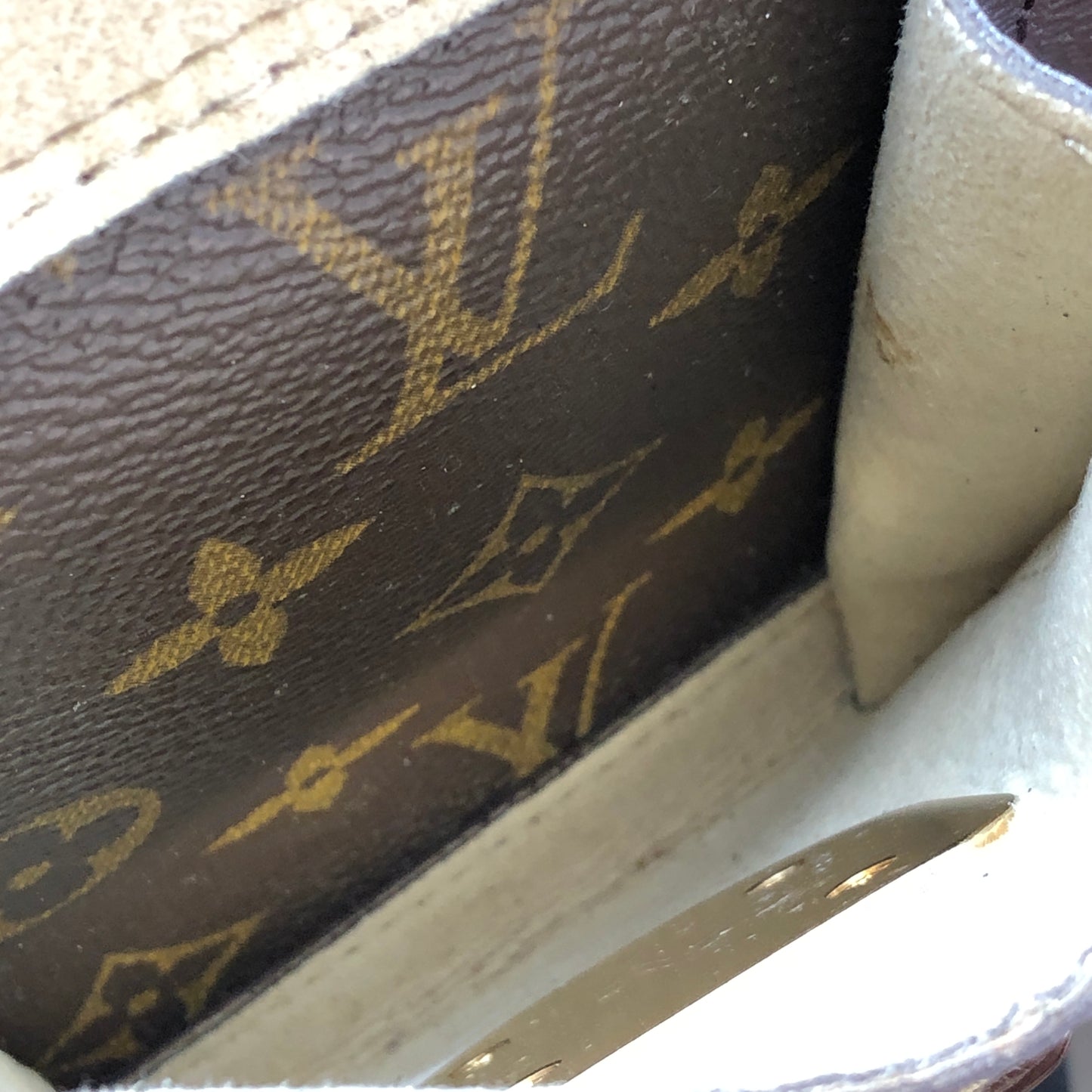 Louis Vuitton Hudson Monogram Canvas Shoulder Bag Brown