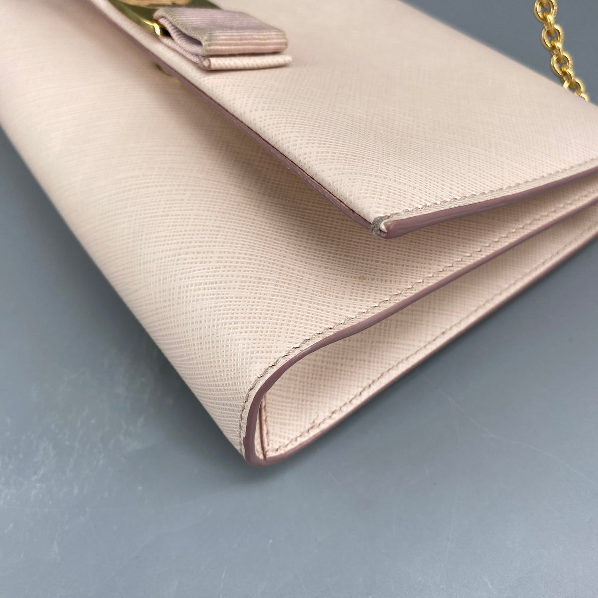 Salvatore Ferragamo Vara Bow Chain Shoulder Bag Blush Pink