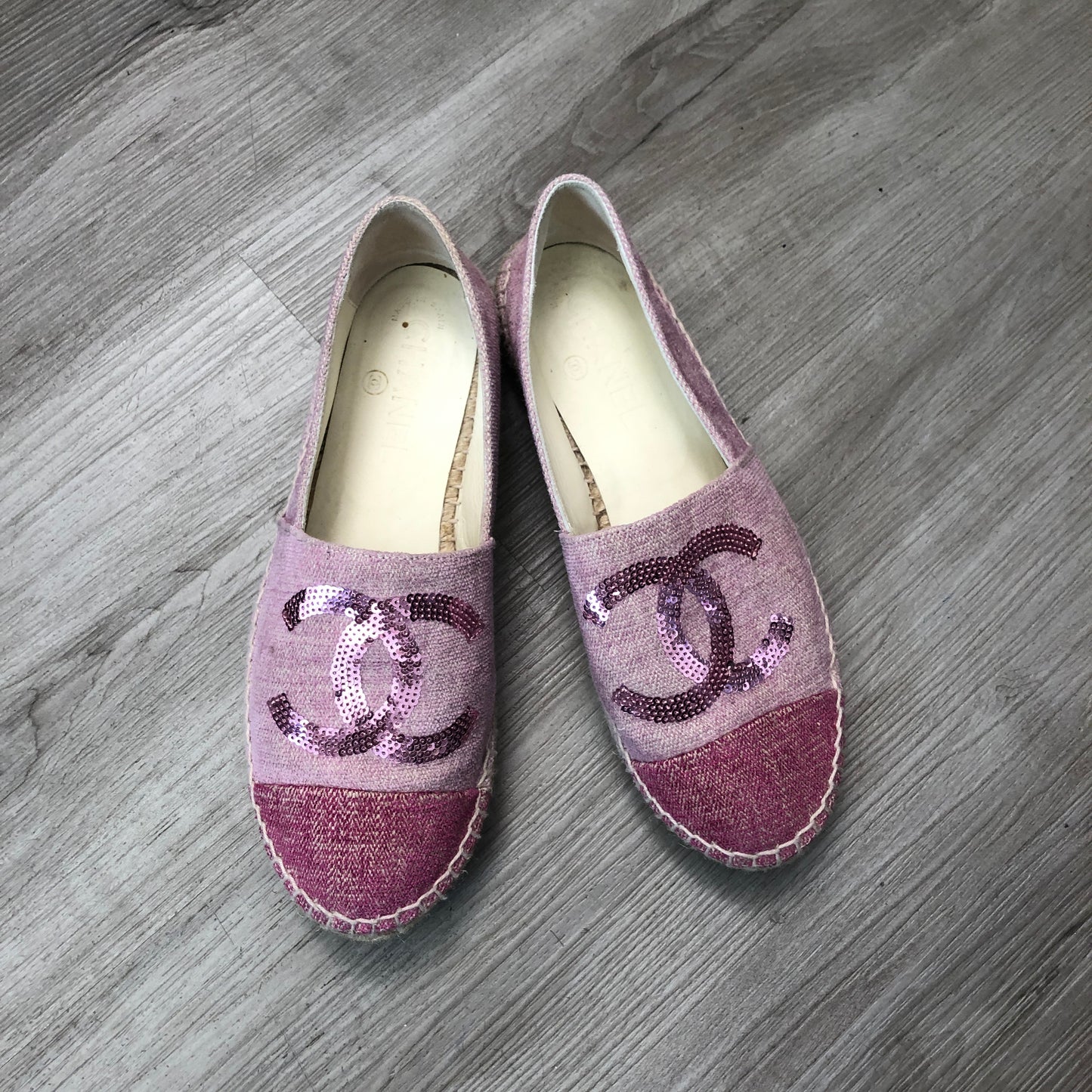 Chanel Pink Glitter Fabric CC Logo Espadrille Flat Shoes 36