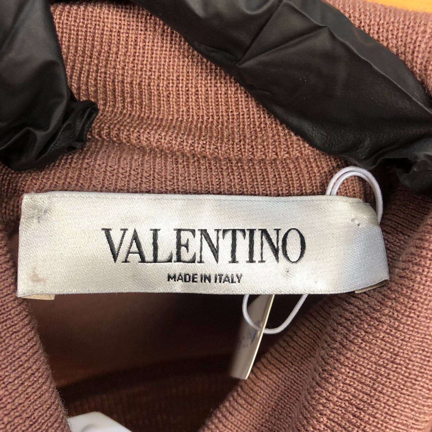 Valentino Ruffle Shoulder Turtleneck Knit Top Size XS Dusty Pink