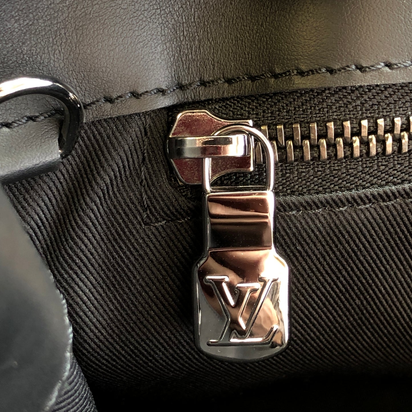 Louis Vuitton Black Monogram Eclipse Tote Bag