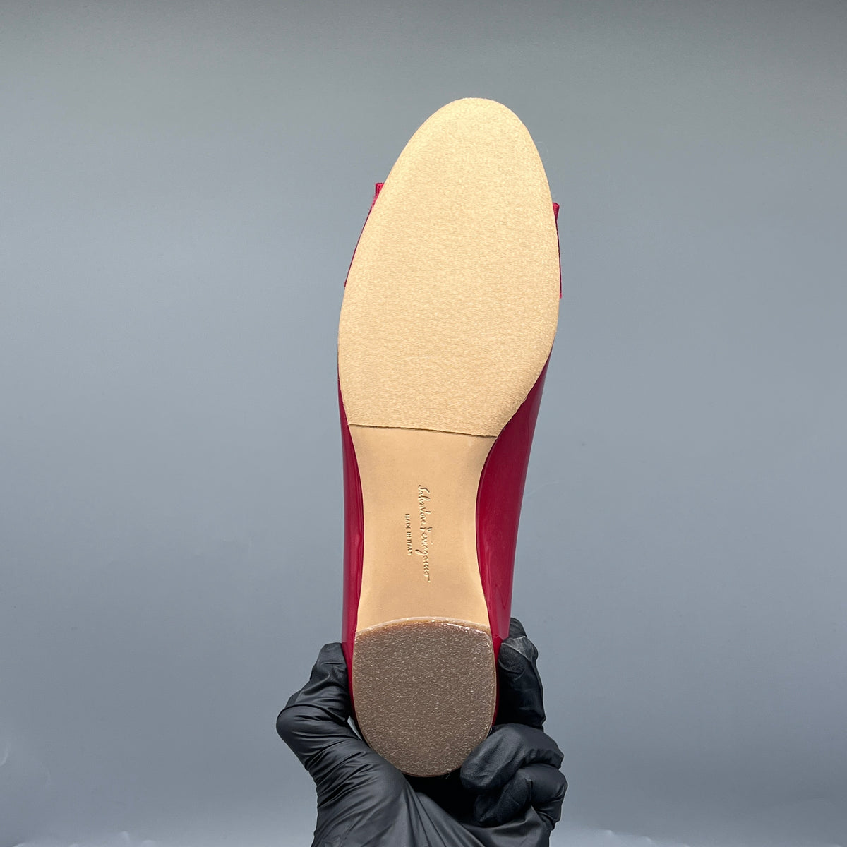 Ferragamo Red Patent Leather Vara Bow Flat Shoes US size 6.5