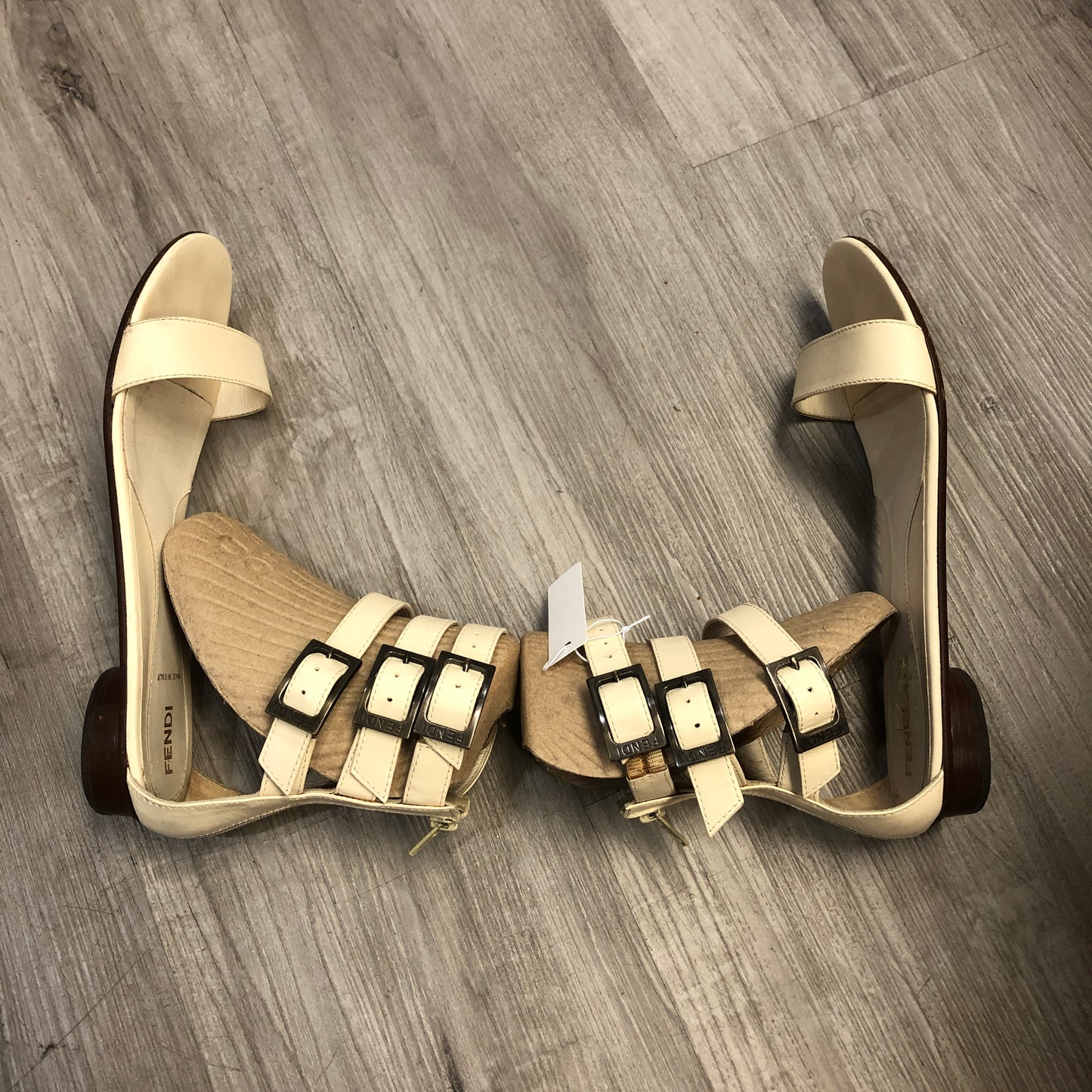Fendi Women’s Strappy Ankle-Cuff Heeled Sandals 39 cream