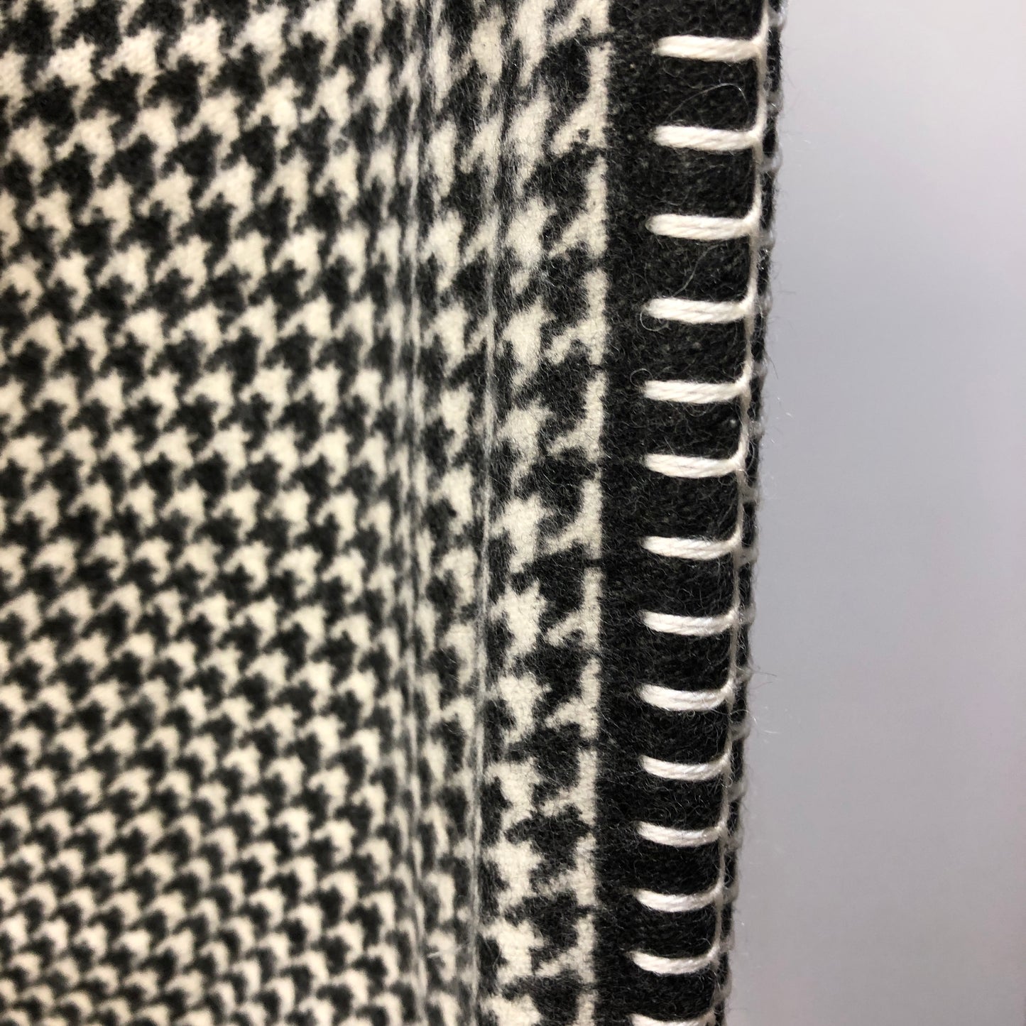 Christian Dior Houndstooth Reversible Wool Cashmere Scarf Black & White 138×176cm