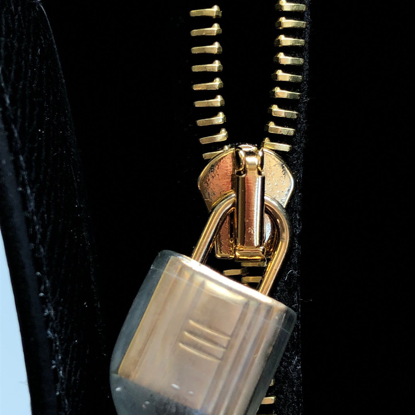 Hermes Kelly To Go Epsom 2022 Black and Gold hardware
