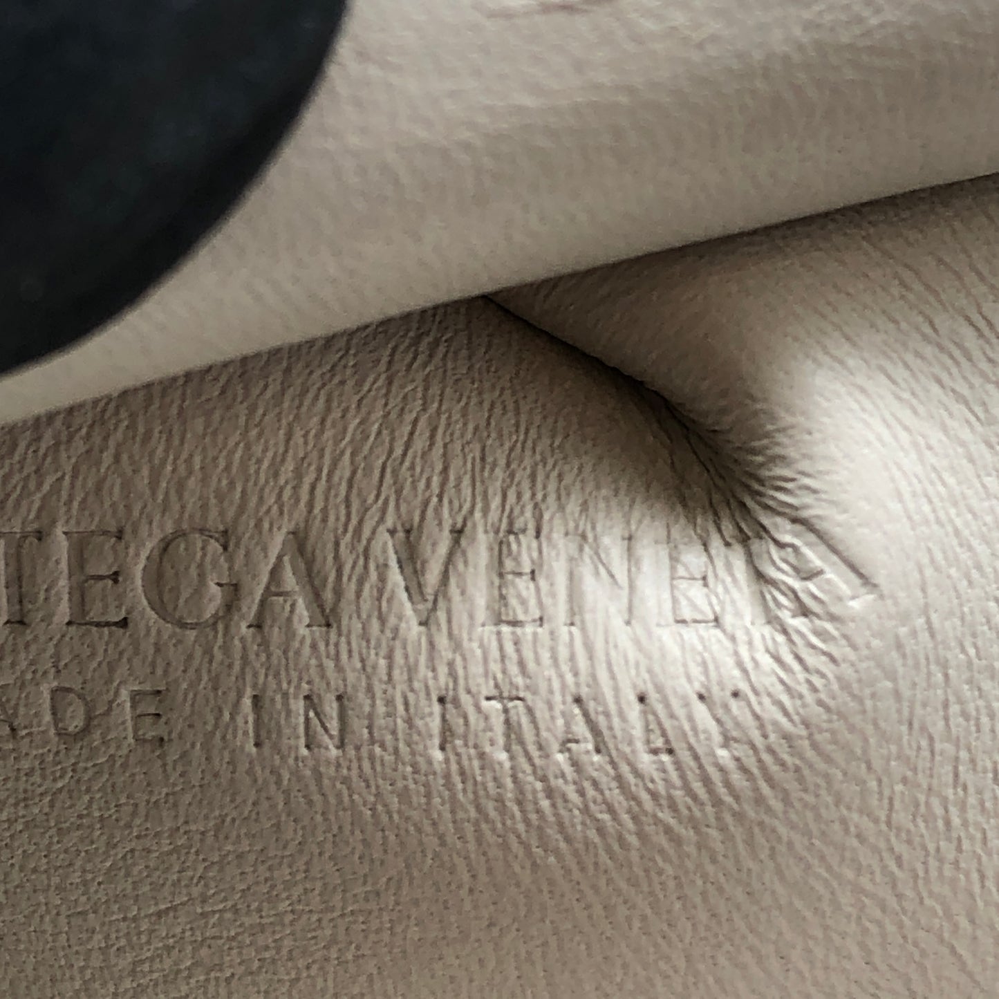 Bottega Veneta Medium Pouch Clutch Bag Cream