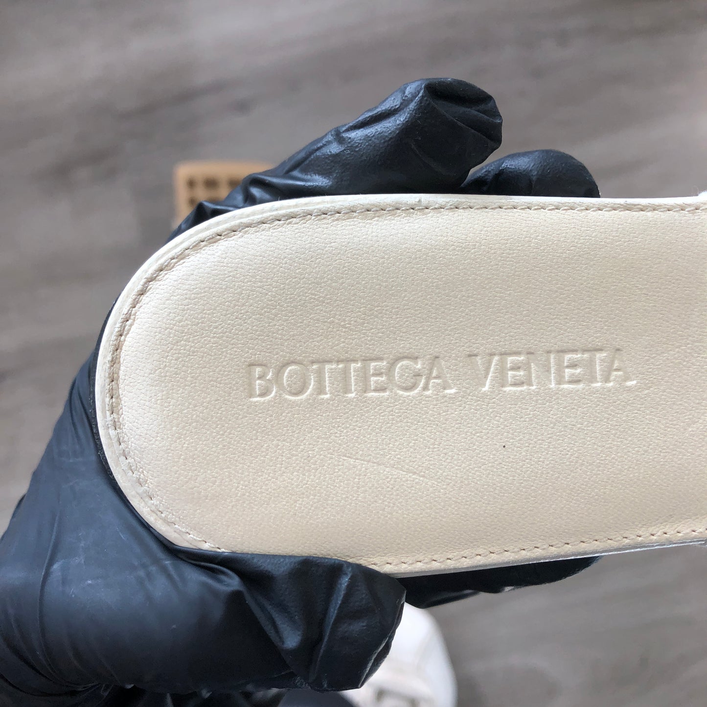 Bottega Veneta Quilted Lambskin Flat Slide Sandals Size 38 Cream