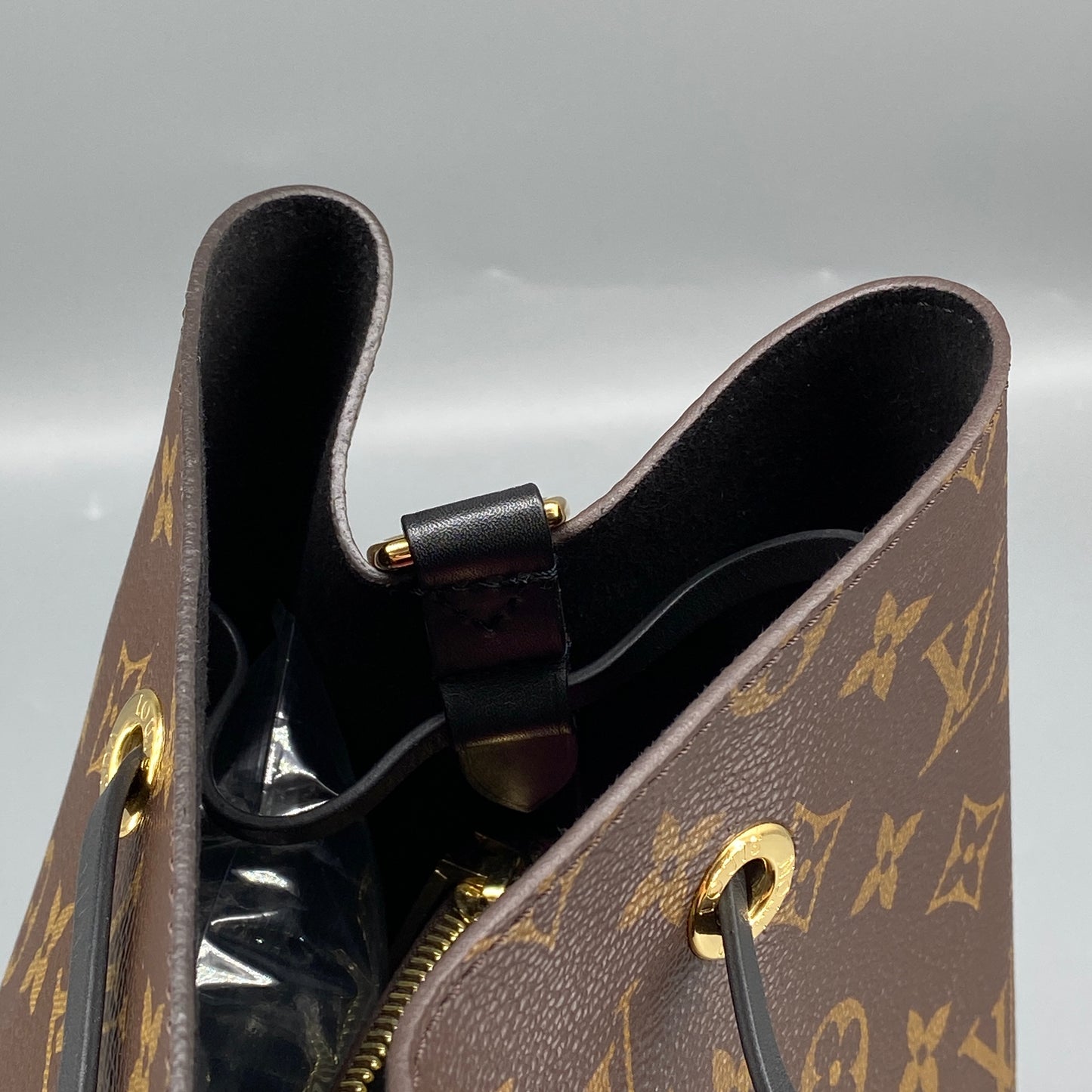 Louis Vuitton Monogram NeoNoe Bucket Shoulder Bag