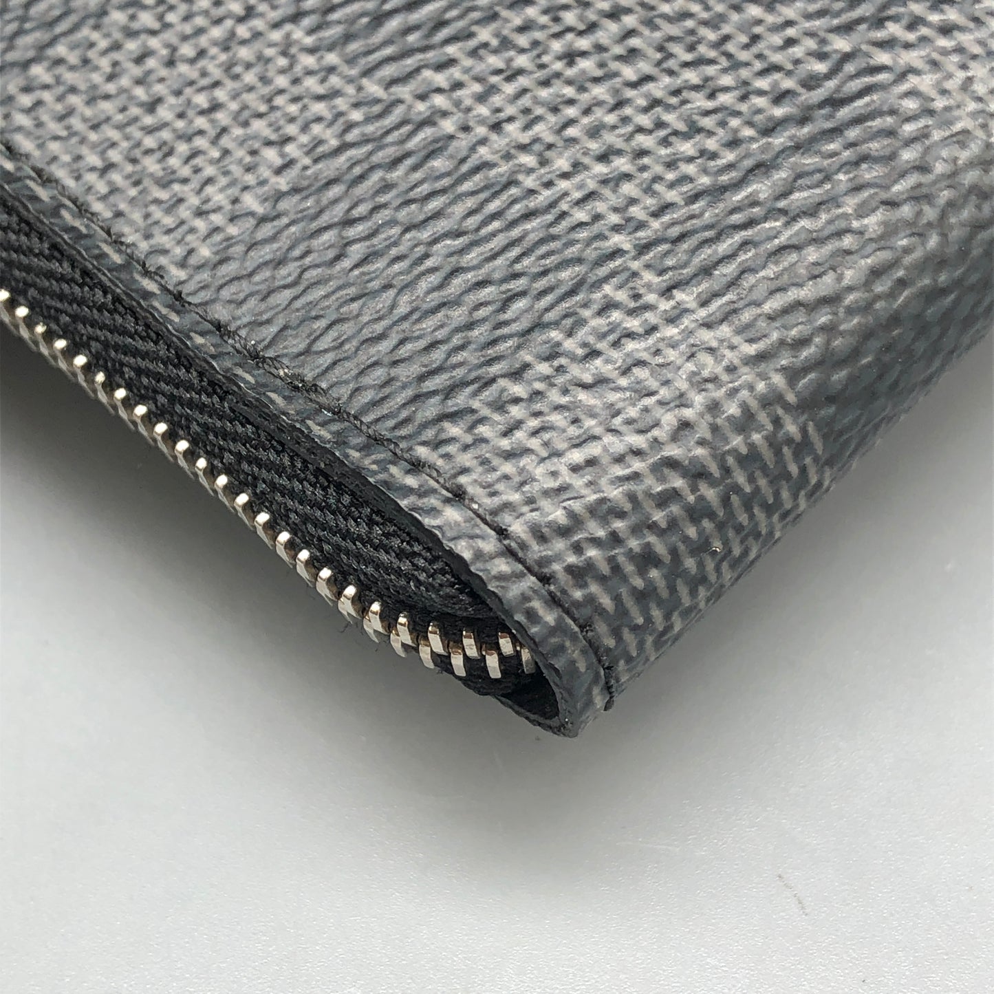 Louis Vuitton Damier Graphite Zipped Wallet Black
