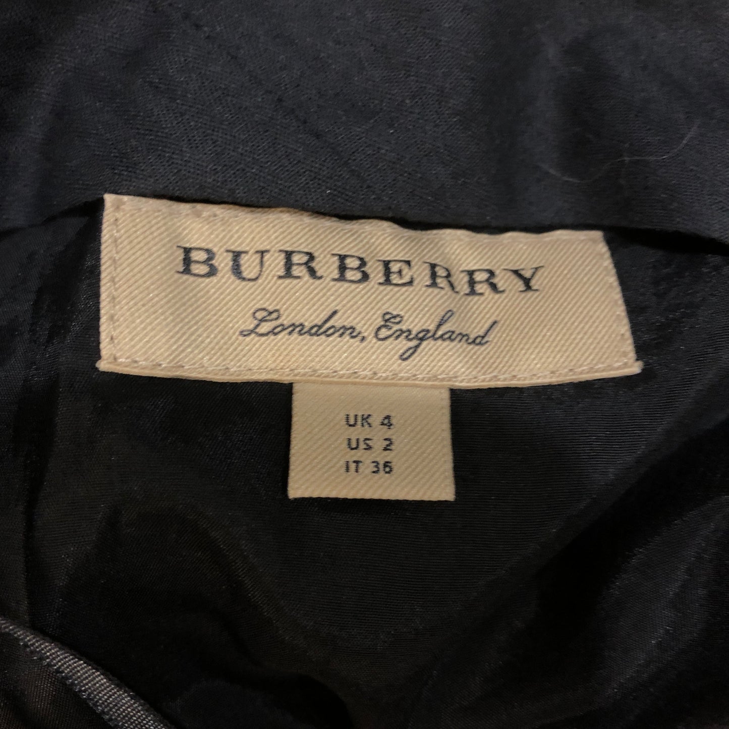Burberry Tartan Wool Slim Ankle Trousers Size US 2 Black/Red/Dark Green