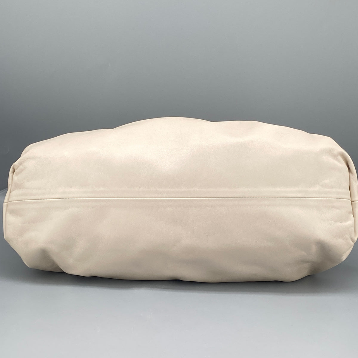 Bottega Veneta Pouch Bag Cream Leather