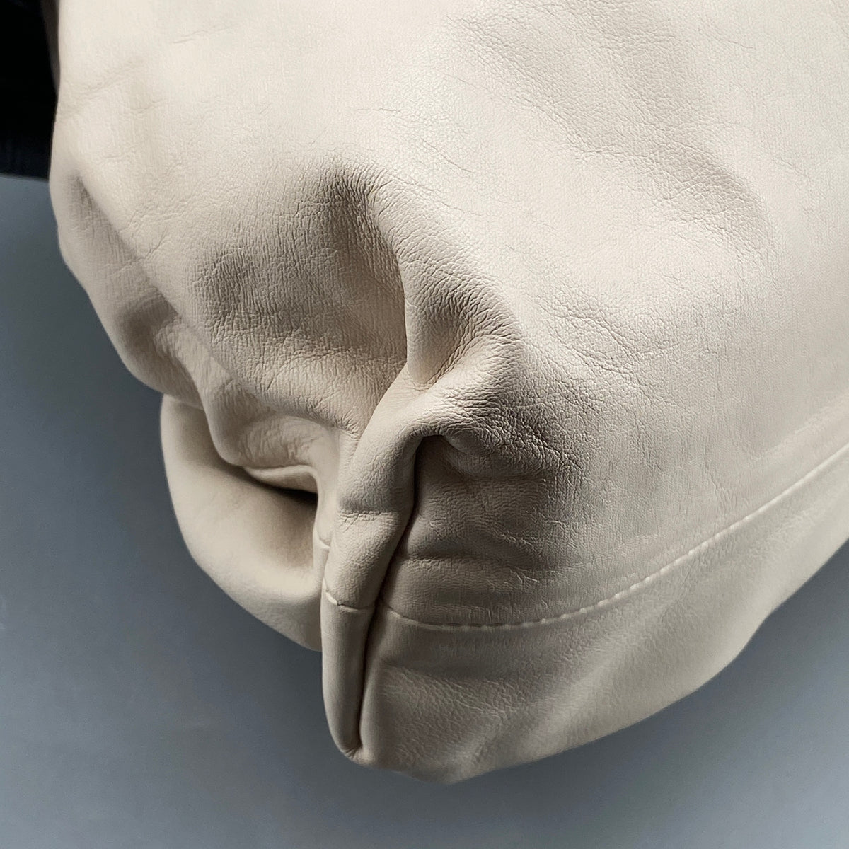Bottega Veneta Pouch Bag Cream Leather
