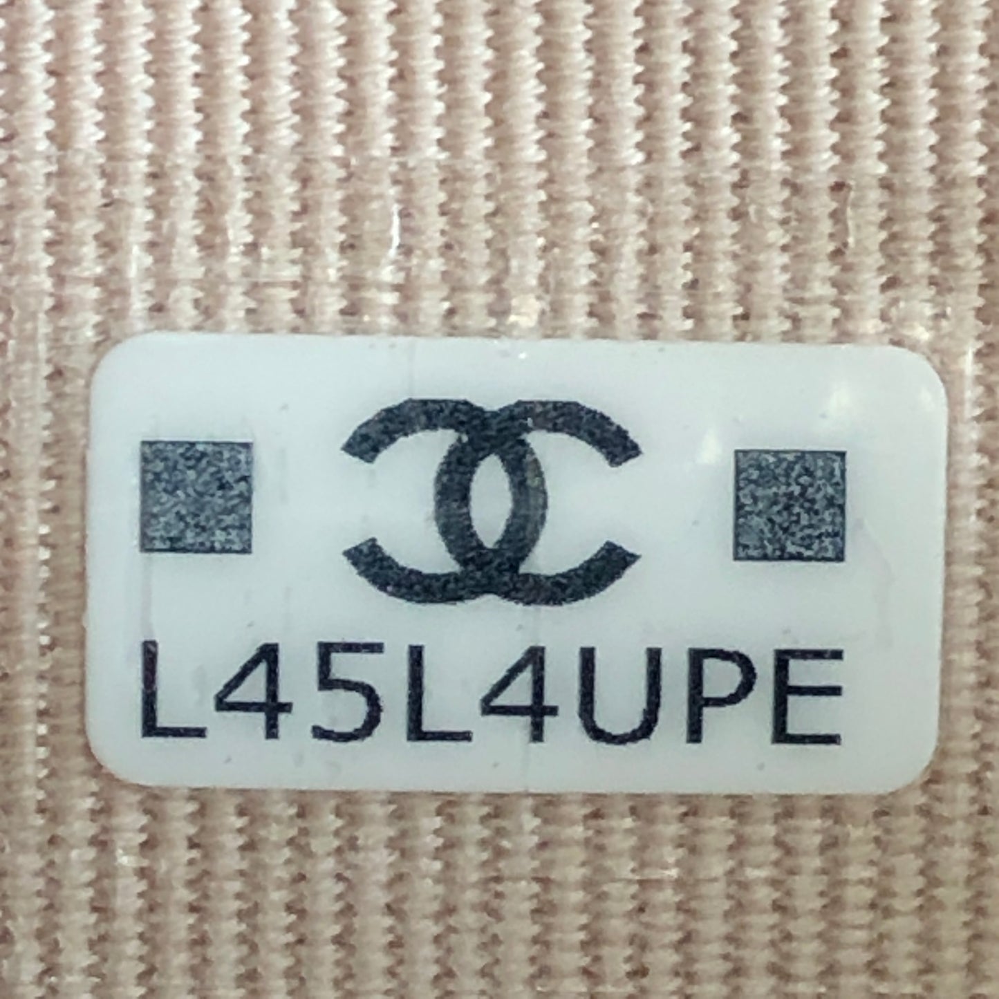 Chanel Caviar Quilted Top Handle Slim Vanity With Chain Beige/Nude