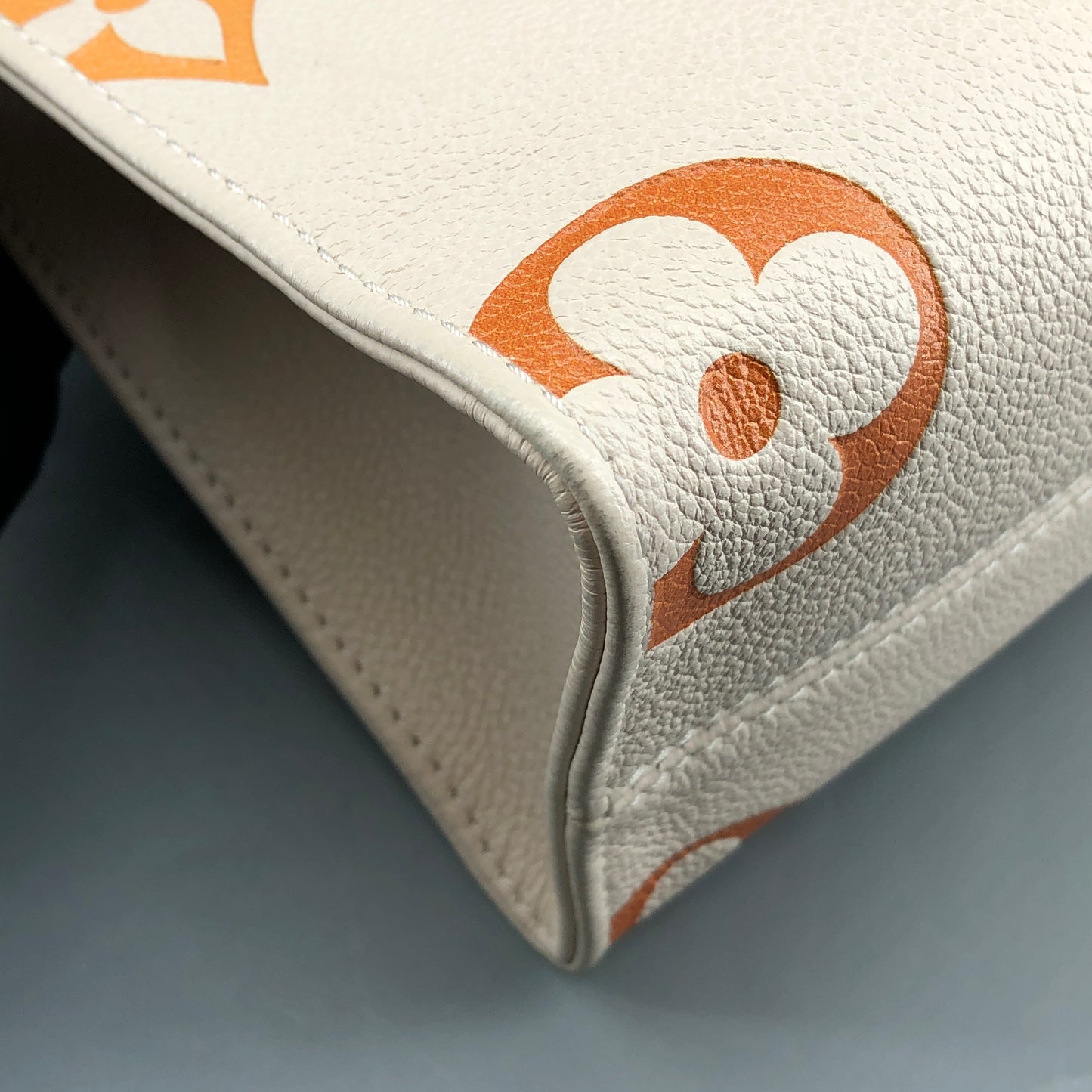 Louis Vuitton Onthego PM Tote Bag Cream Monogram