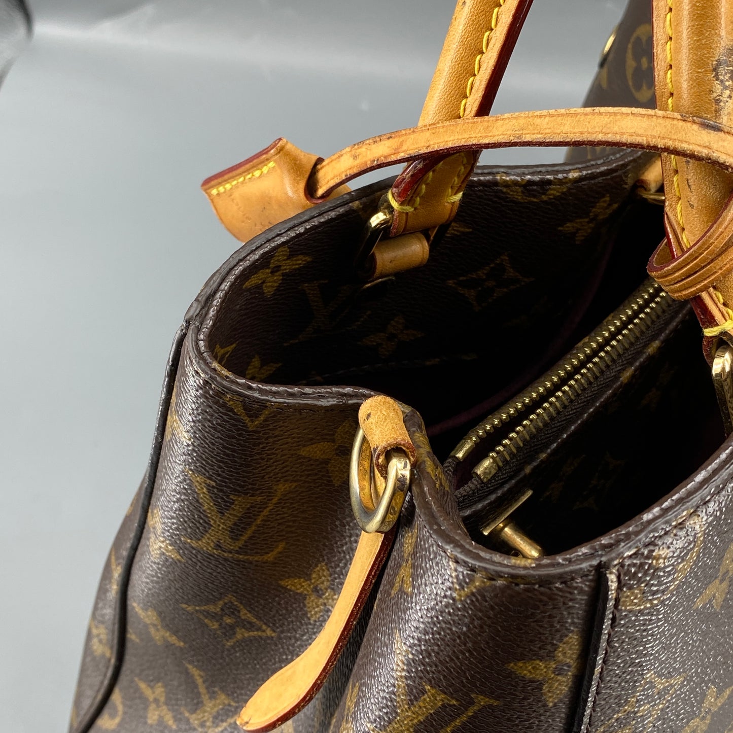 Louis Vuitton Monogram Montaigne MM Handbag