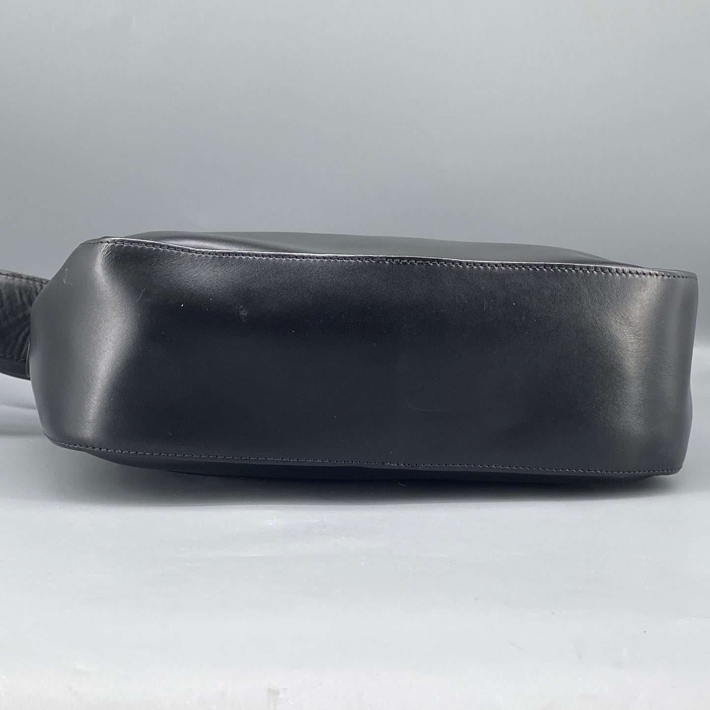 Yves Saint Laurent Black Smooth Leather Square Flap Shoulder Camera Bag