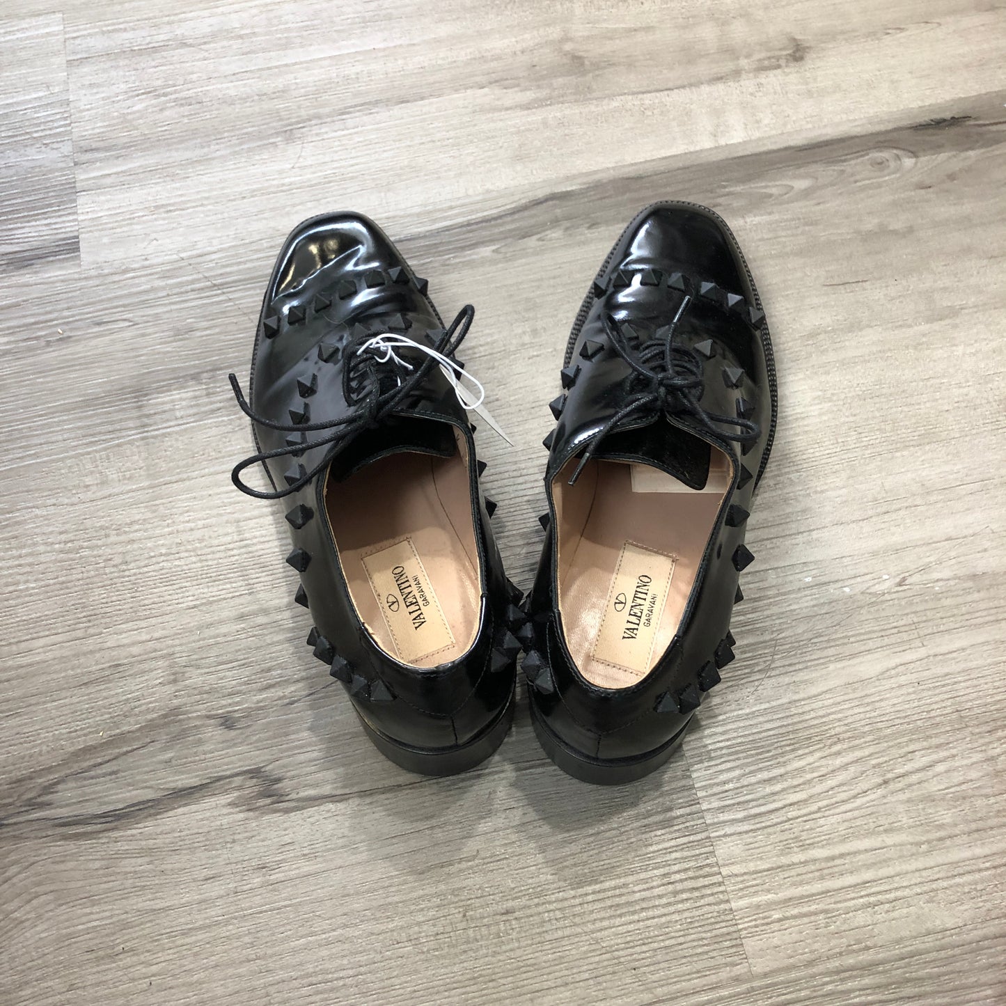 Valentino Women's Black Patent Leather Rockstud Derby Shoes shoes 36.5