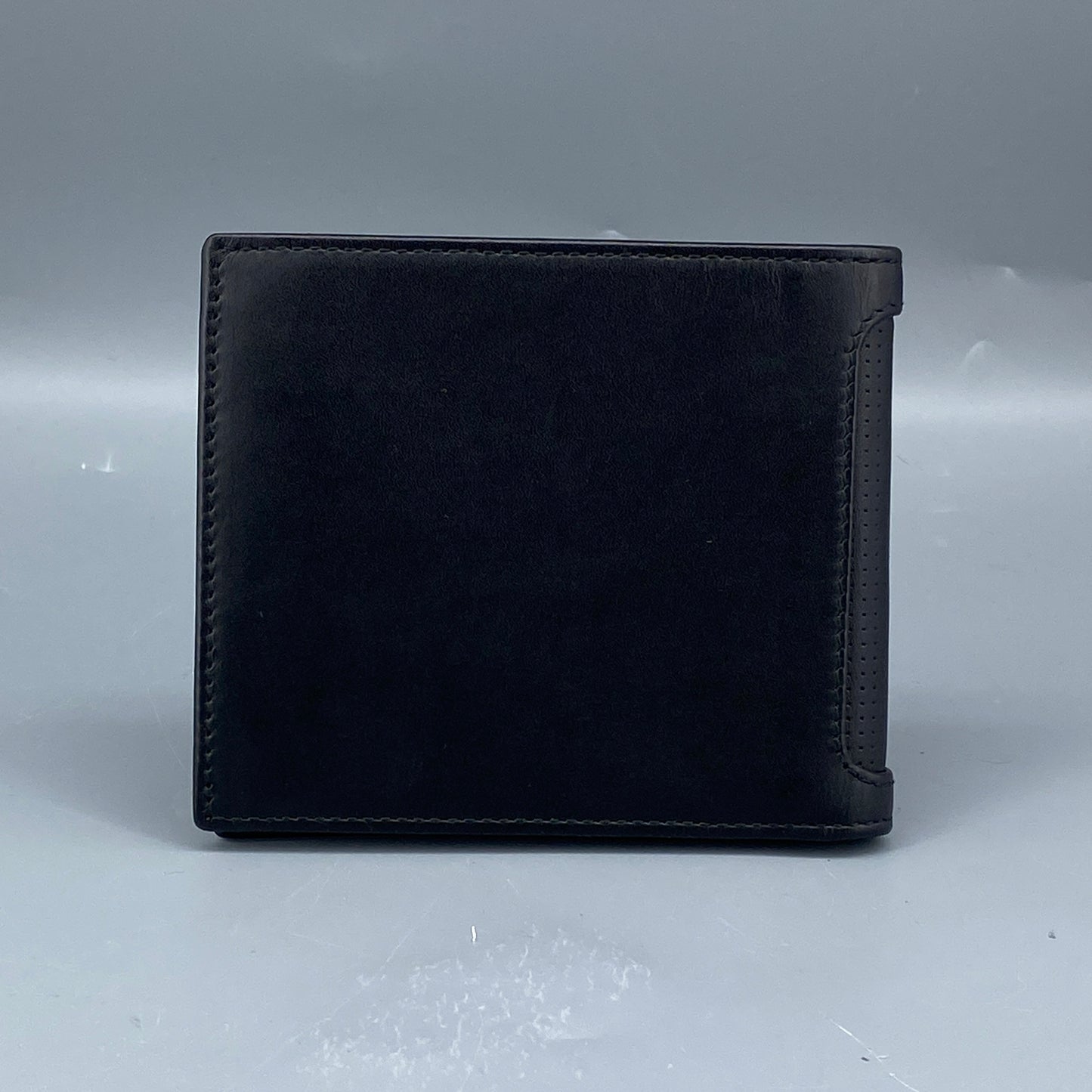 Ferragamo Black Smooth Leather Bi-fold Short Wallet