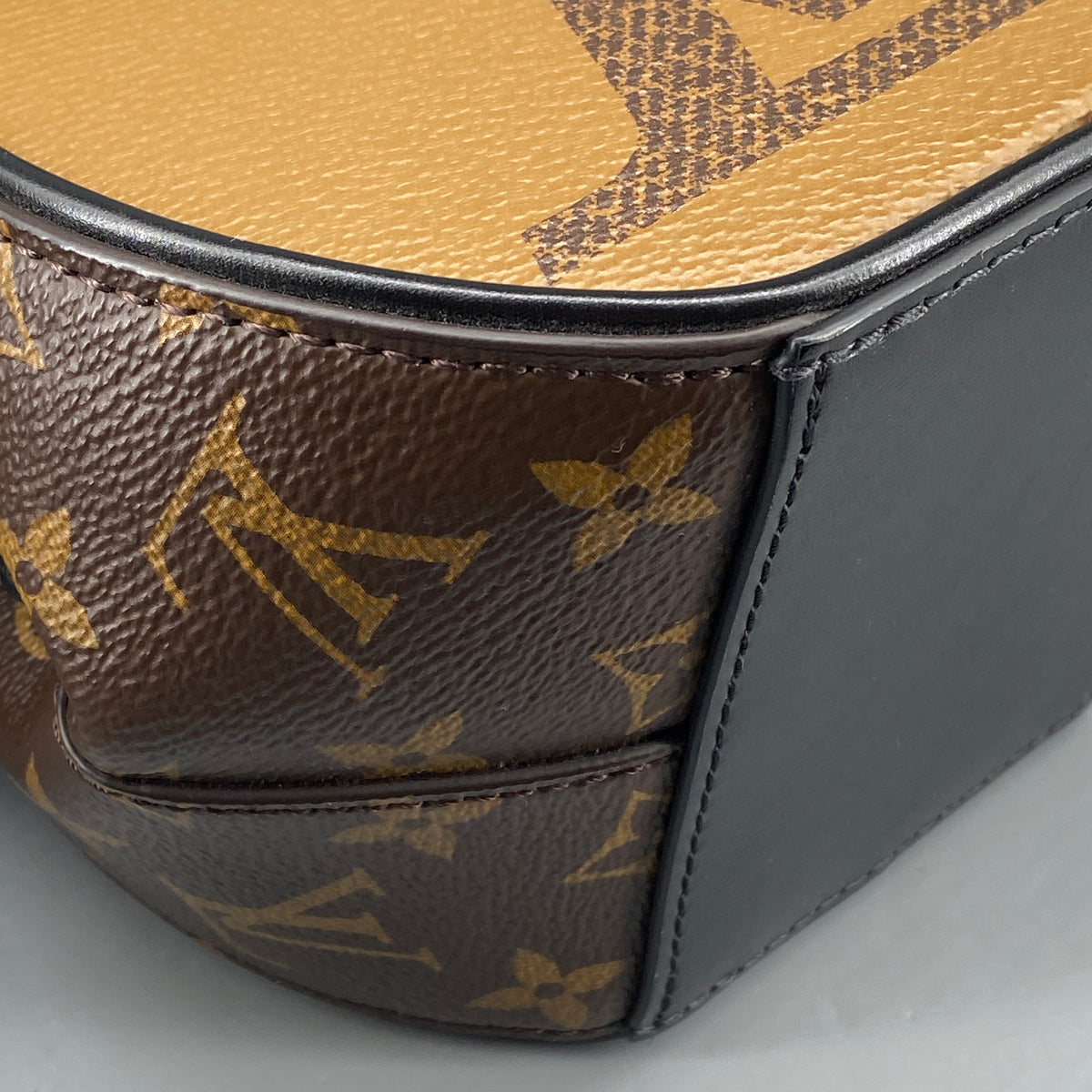 Louis Vuitton Boursicot Boite Chapeau Bag Reverse Monogram Giant shoulder bag