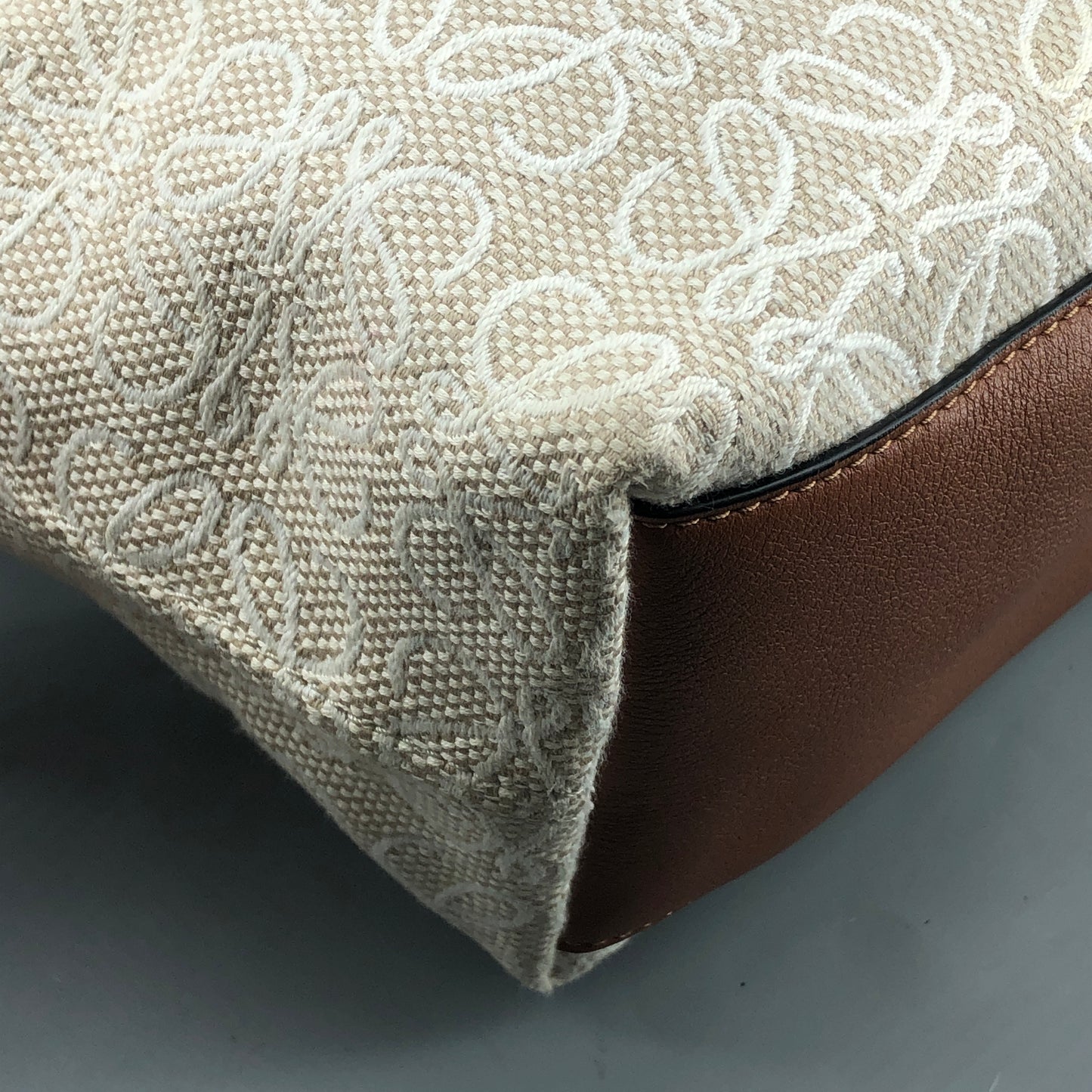 Loewe Anagram Jacquard Cbi Bag Beige/Caramel