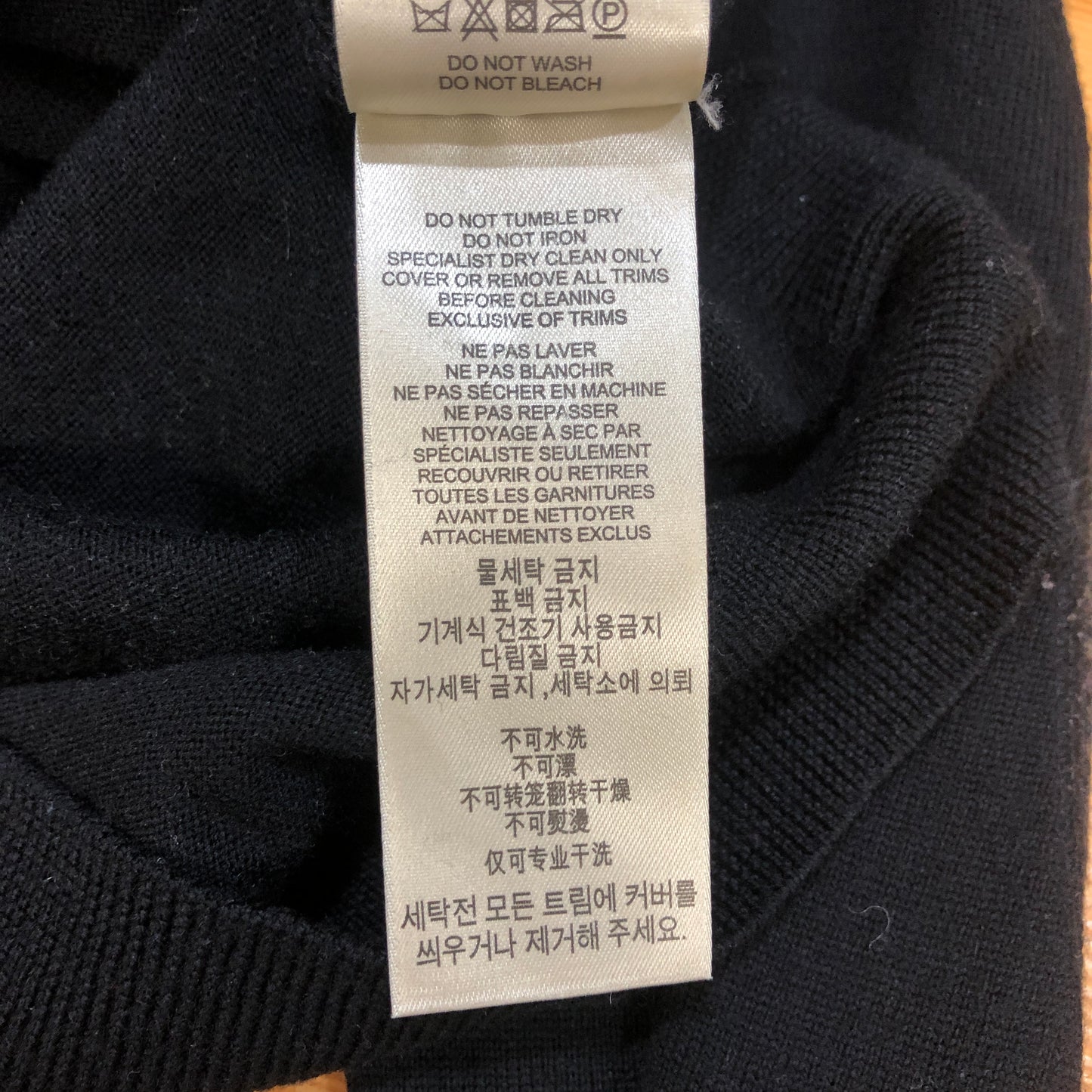 Burberry Brit Crew Neck Wool Knit Sweater Size M Black P2P 19.5-22 Inches