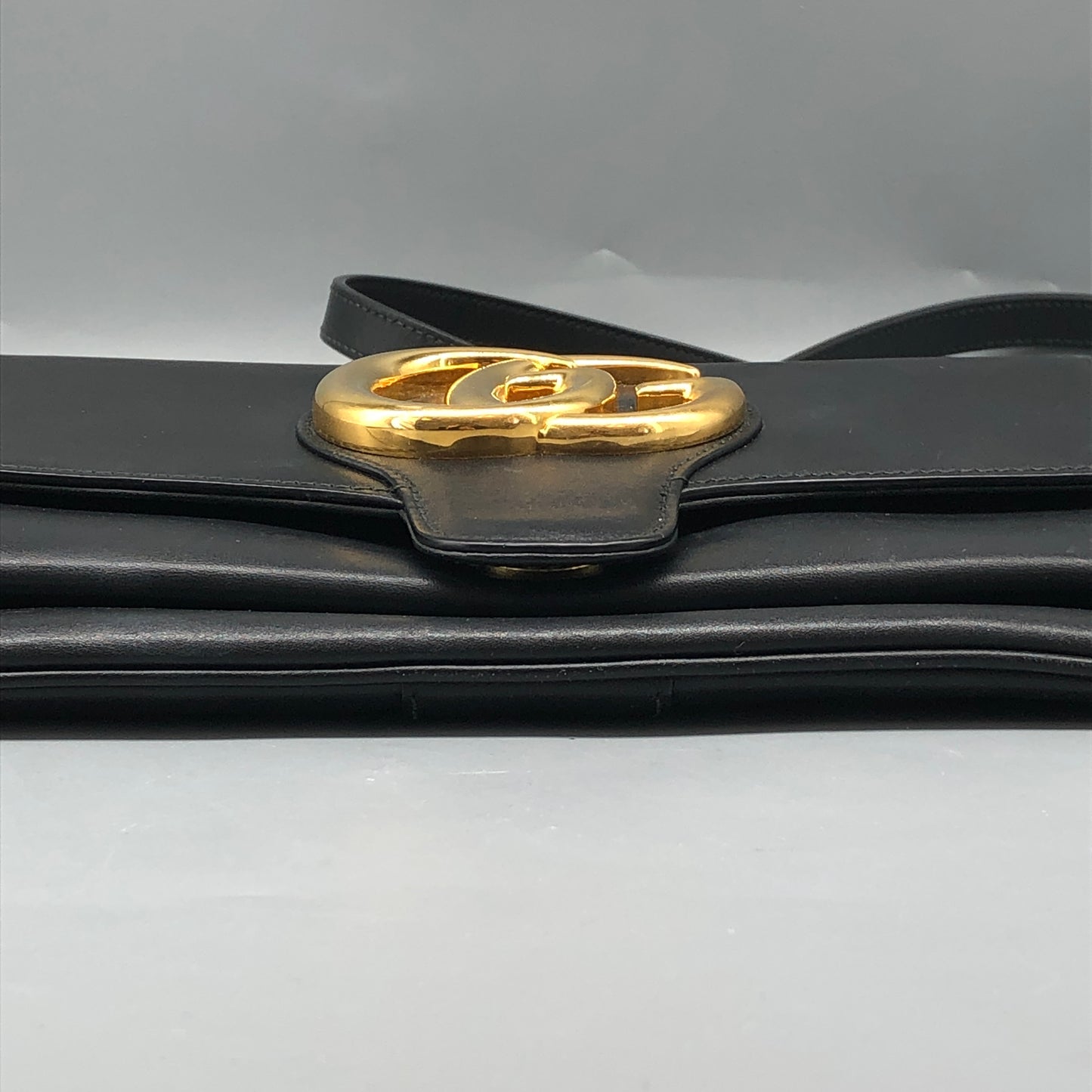 Gucci Interlocking G Leather Shoulder Bag 24*14cm Black