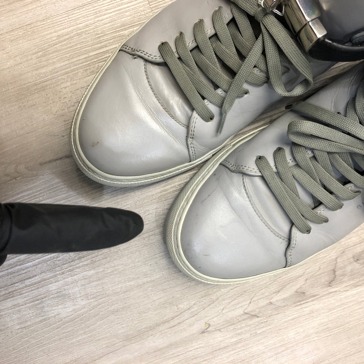 Buscemi Men's High-Top Sneakers Size 41 Light Grey